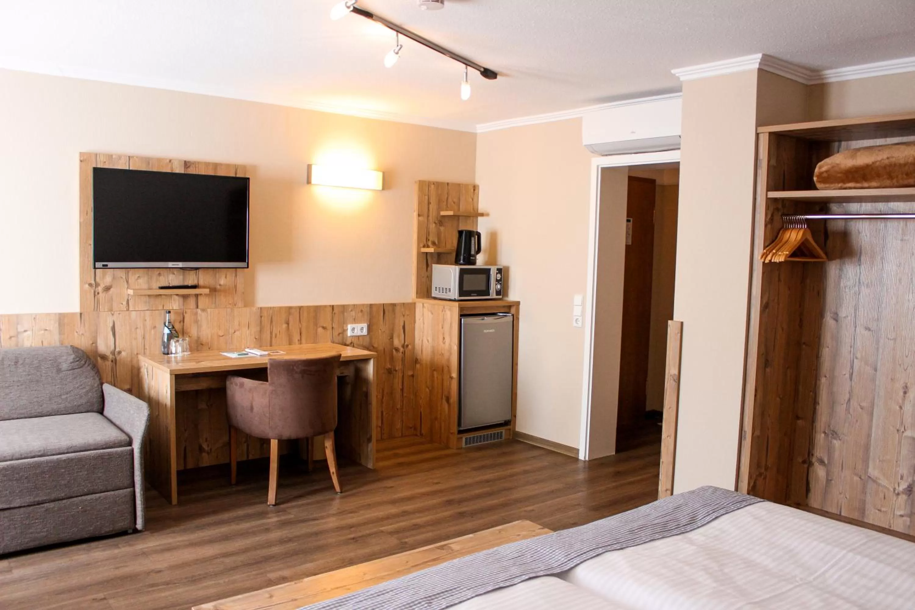 TV and multimedia, Bed in Hotel & Restaurant Zum Reussenstein