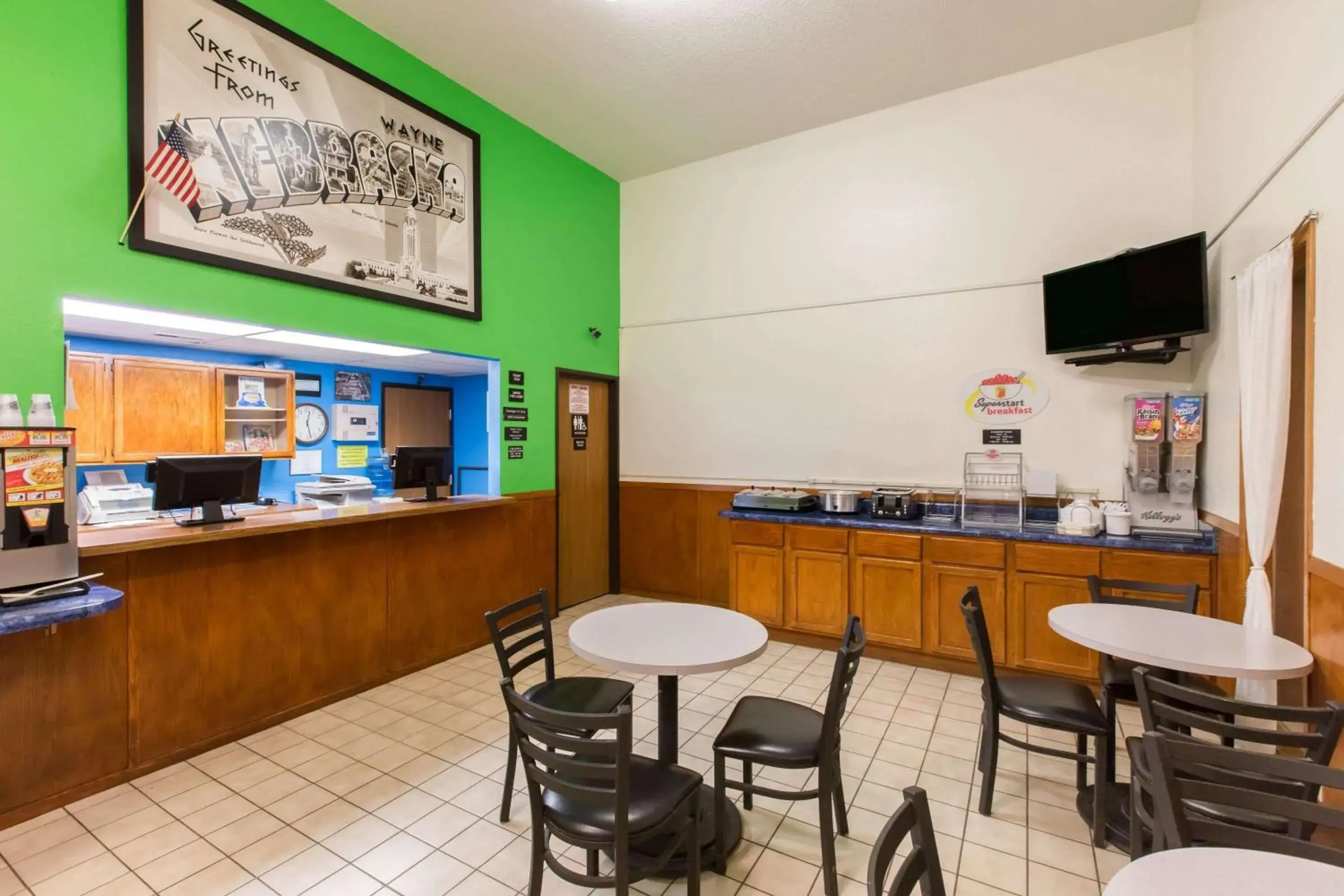 Lobby or reception, Restaurant/Places to Eat in Super 8 by Wyndham Wayne Lobby or reception, Restaurant/Places to Eat in Super 8 by Wyndham Wayne