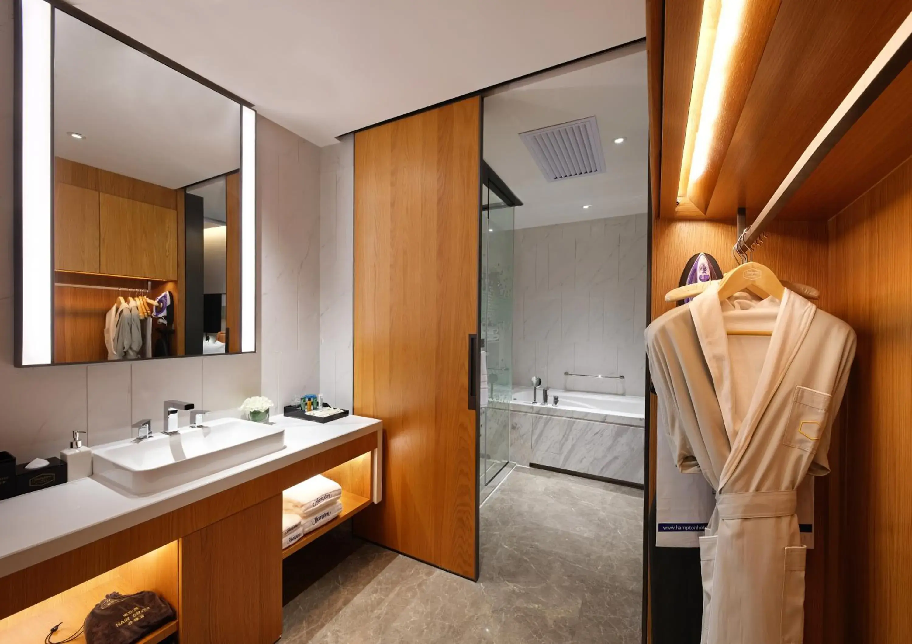 Bathroom in Hampton by Hilton Guangzhou Tianhe Sports Center