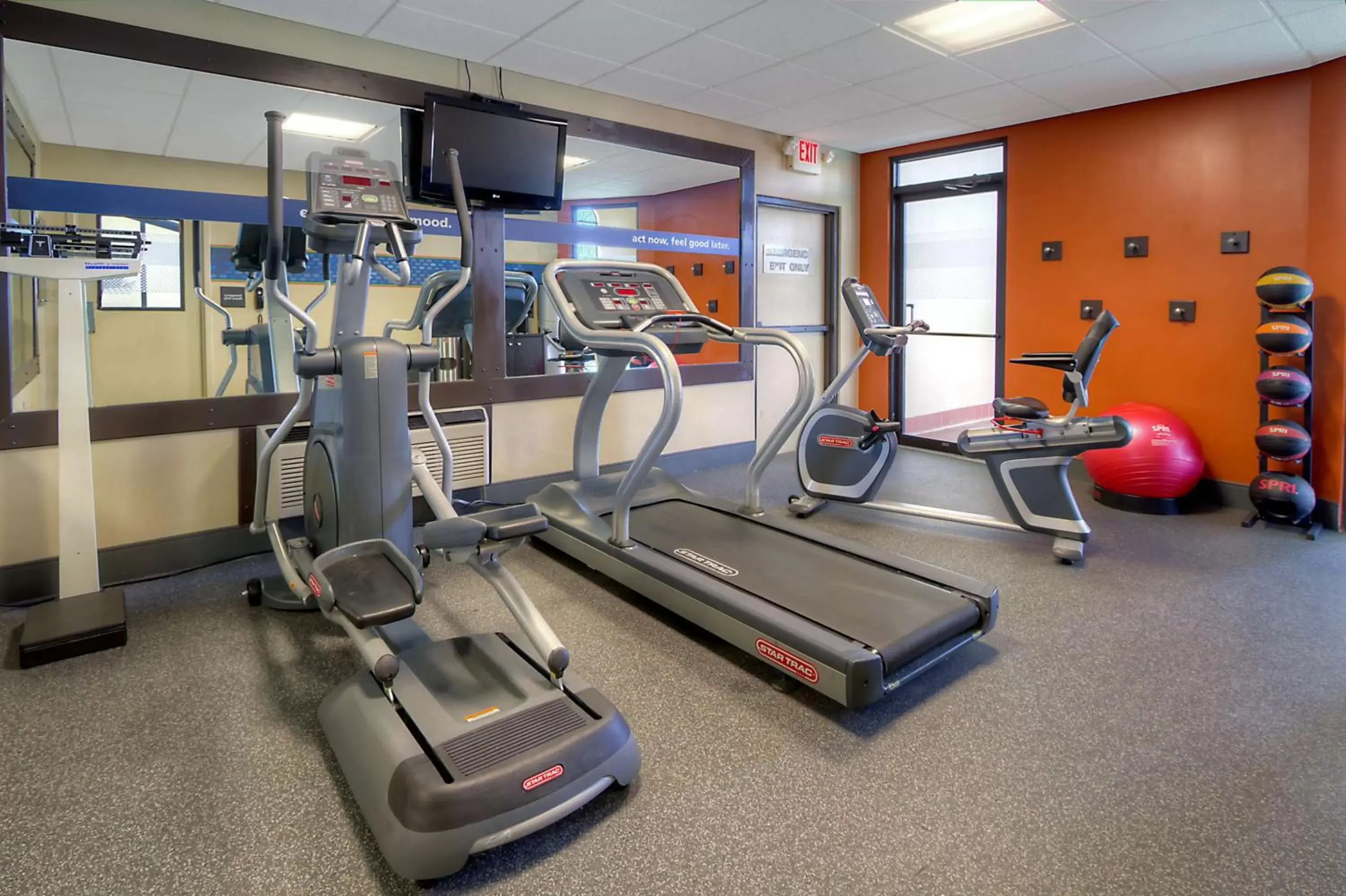 Fitness centre/facilities, Fitness Center/Facilities in Hampton Inn Russellville