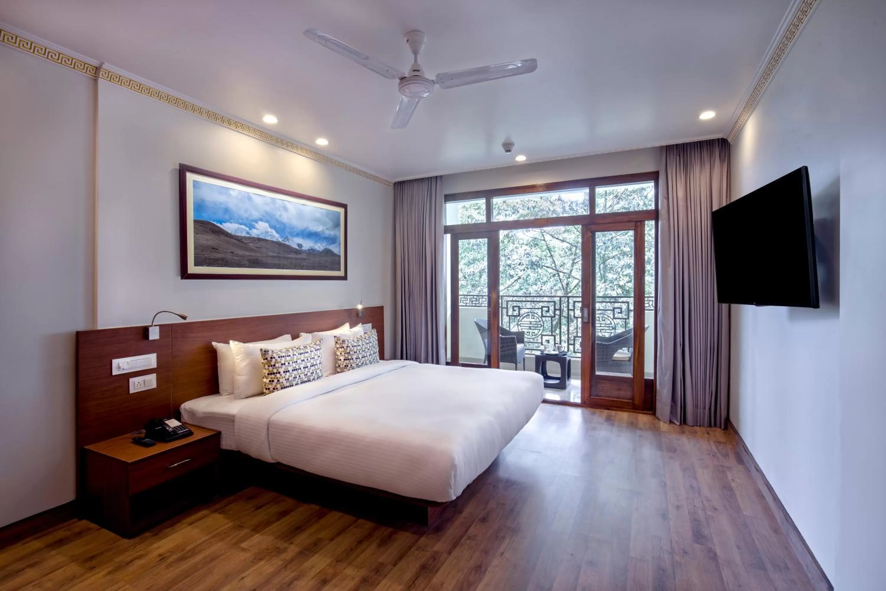 Bedroom, Bed in Lemon Tree Hotel Gangtok