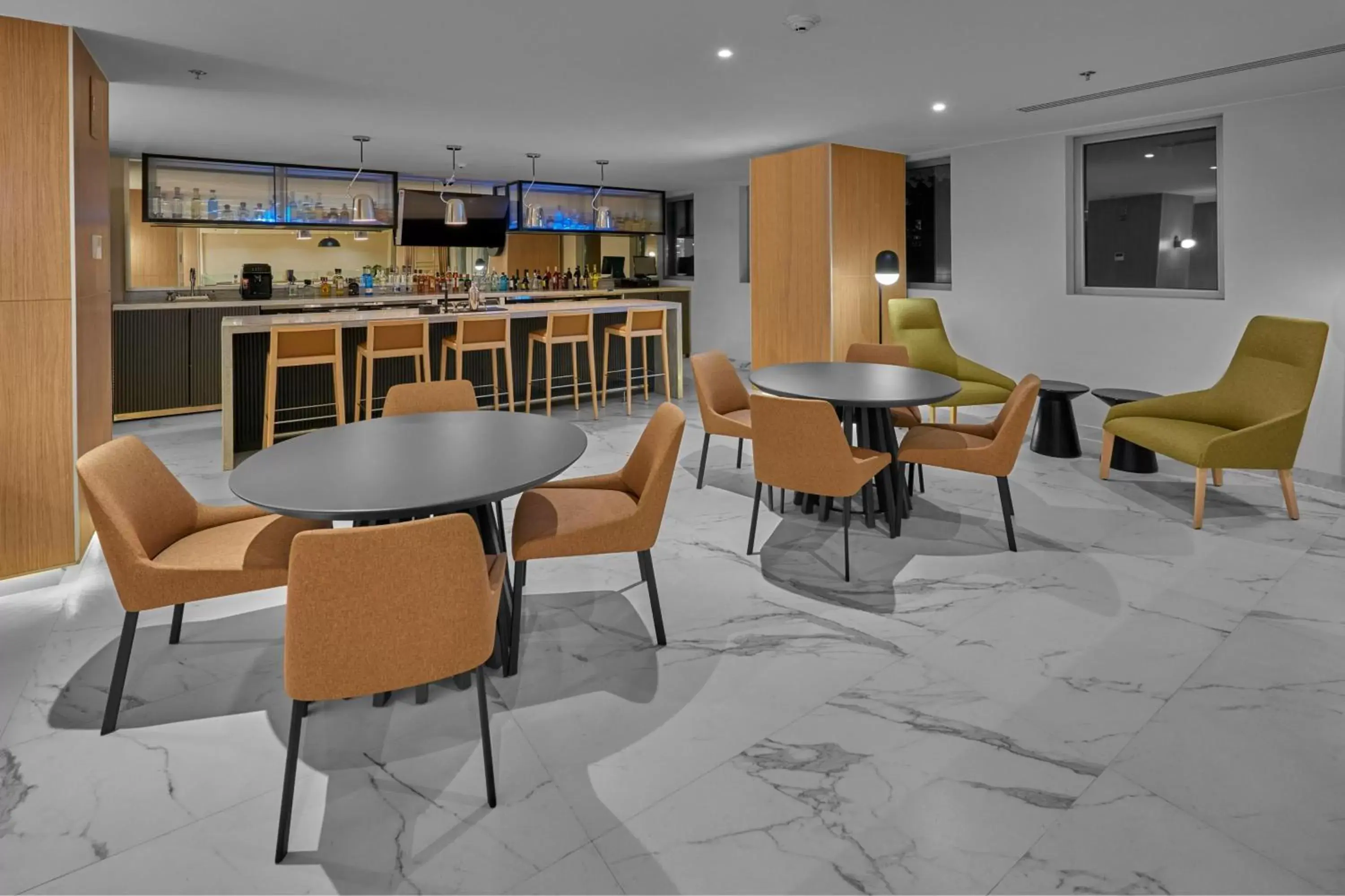 Meeting/conference room, Lounge/Bar in City Express Plus by Marriott Guadalajara Providencia