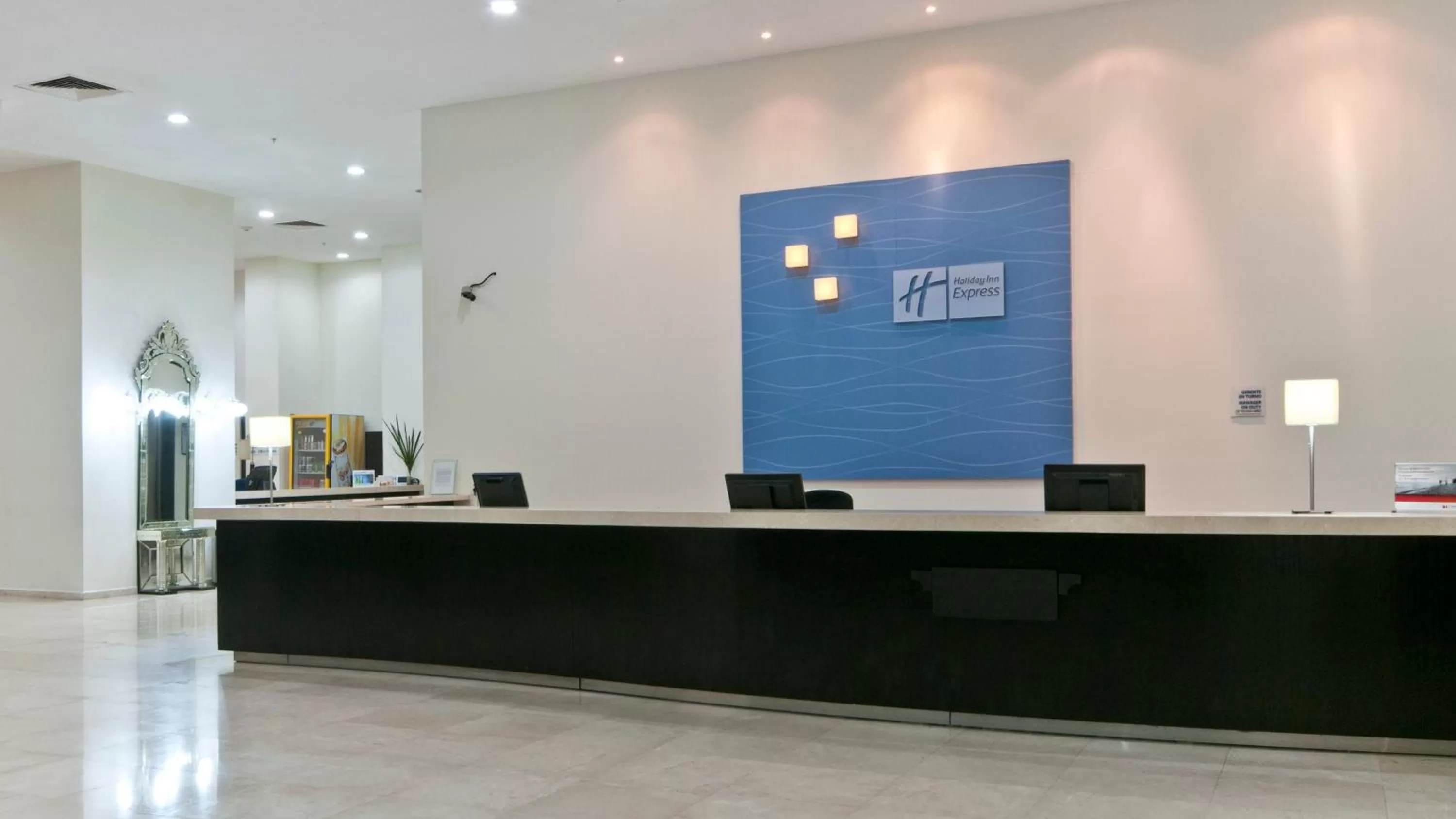 Property building in Holiday Inn Express Ciudad Del Carmen by IHG