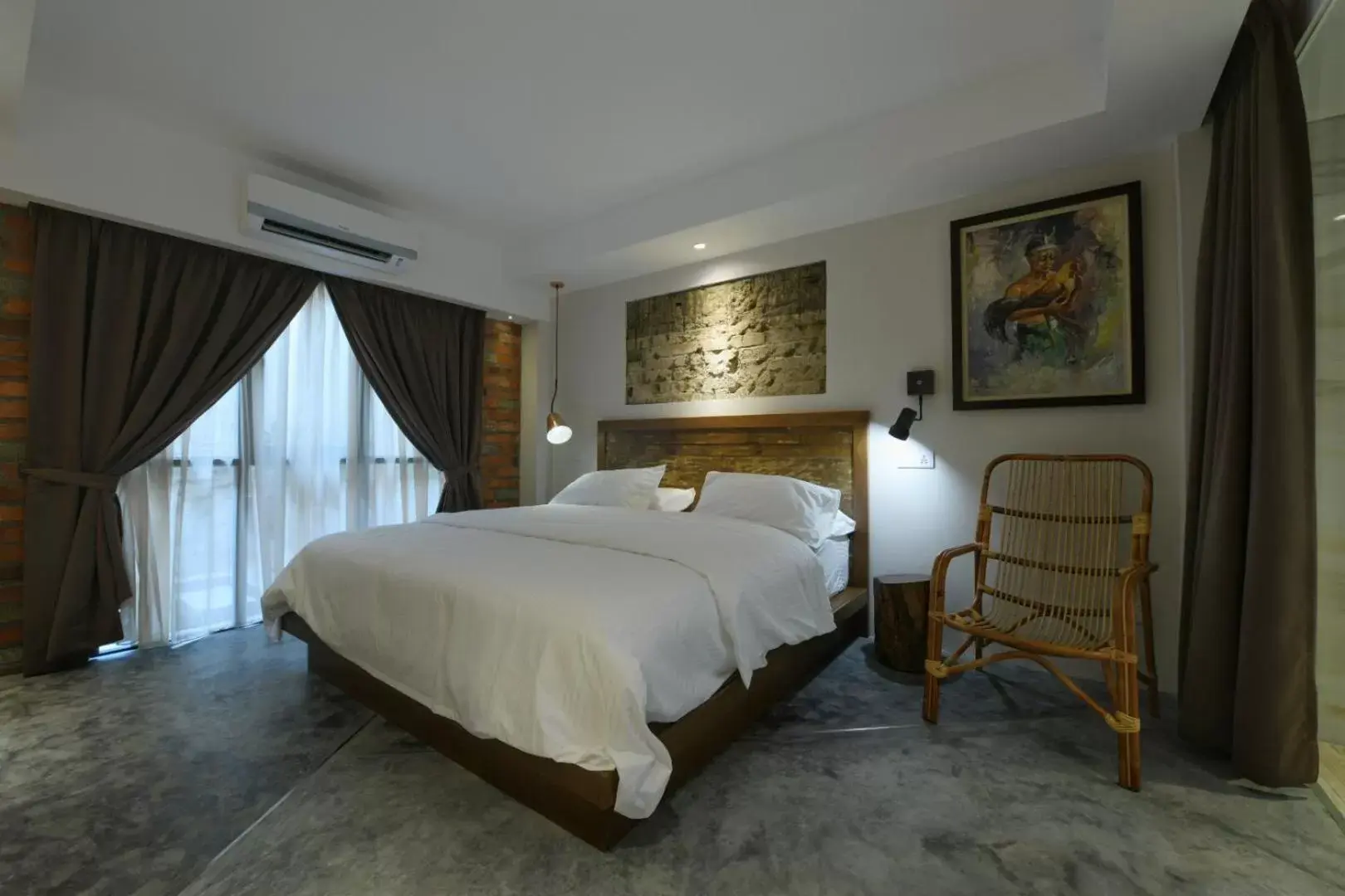 Bed in 38PC Boutique Hotel