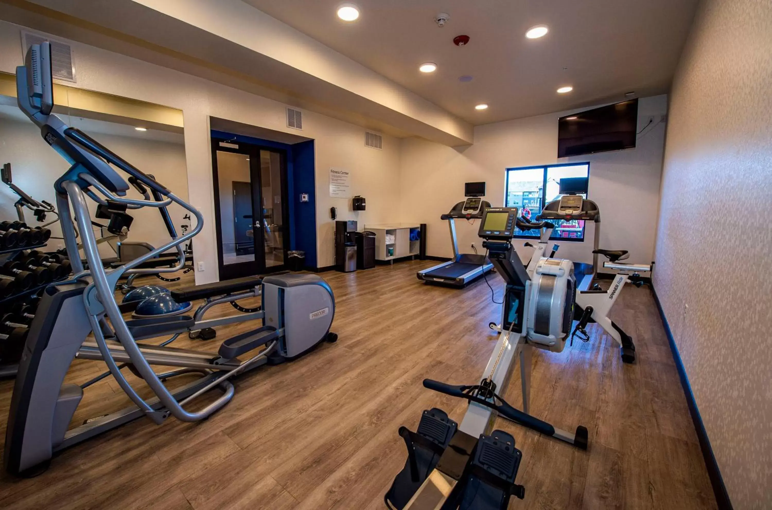 Fitness centre/facilities, Fitness Center/Facilities in Holiday Inn Express & Suites - Colorado Springs AFA Northgate, an IHG Hotel