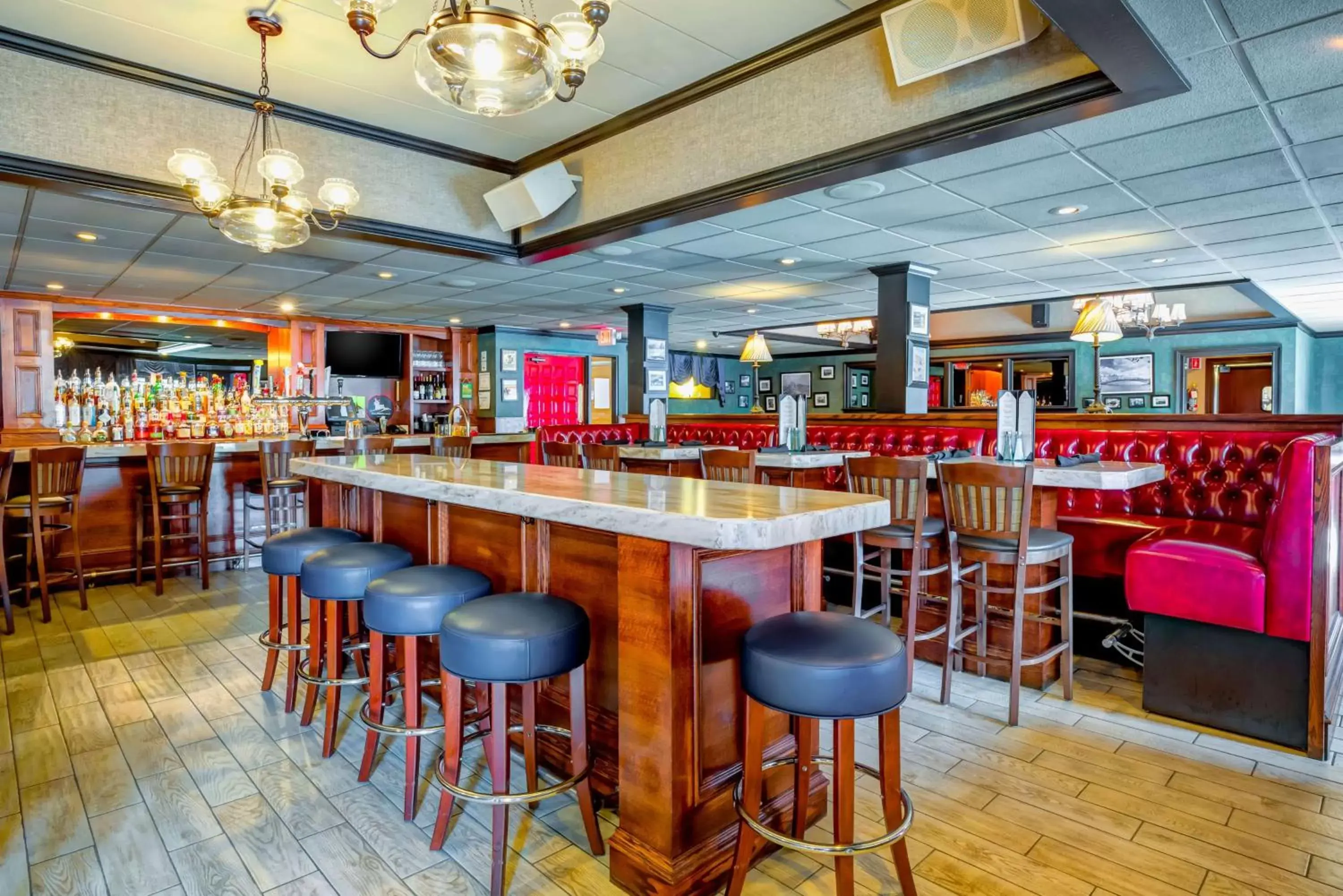 Restaurant/places to eat, Lounge/Bar in Hampton Inn Boston-Norwood