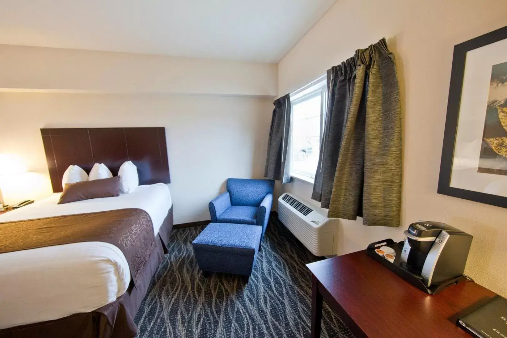 Bedroom in Cobblestone Inn & Suites -Clarinda