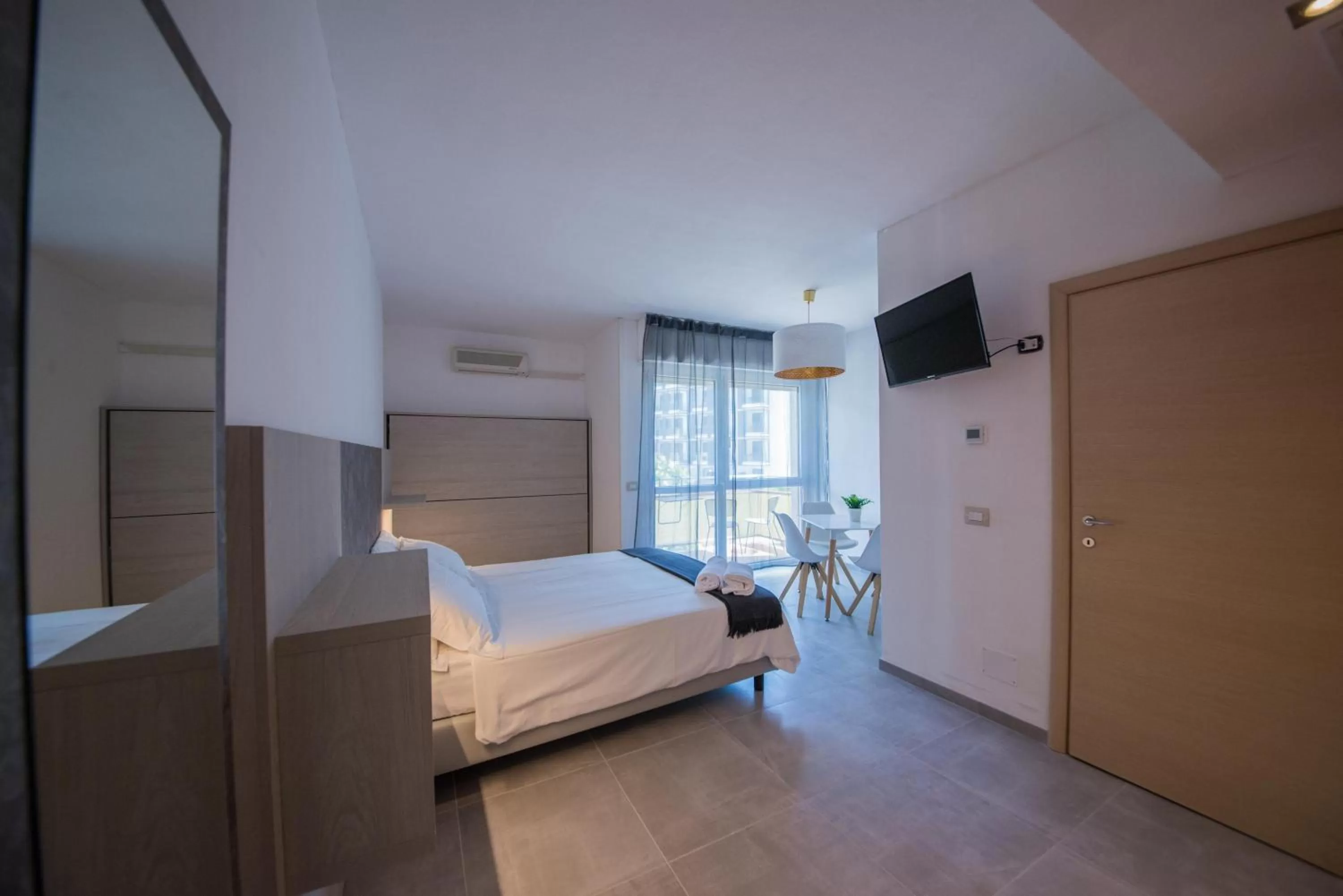 TV and multimedia, Bed in Residence Cristine