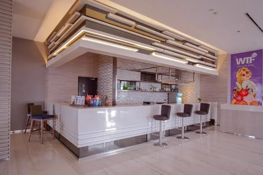 Restaurant/places to eat in FOX Hotel Pekanbaru