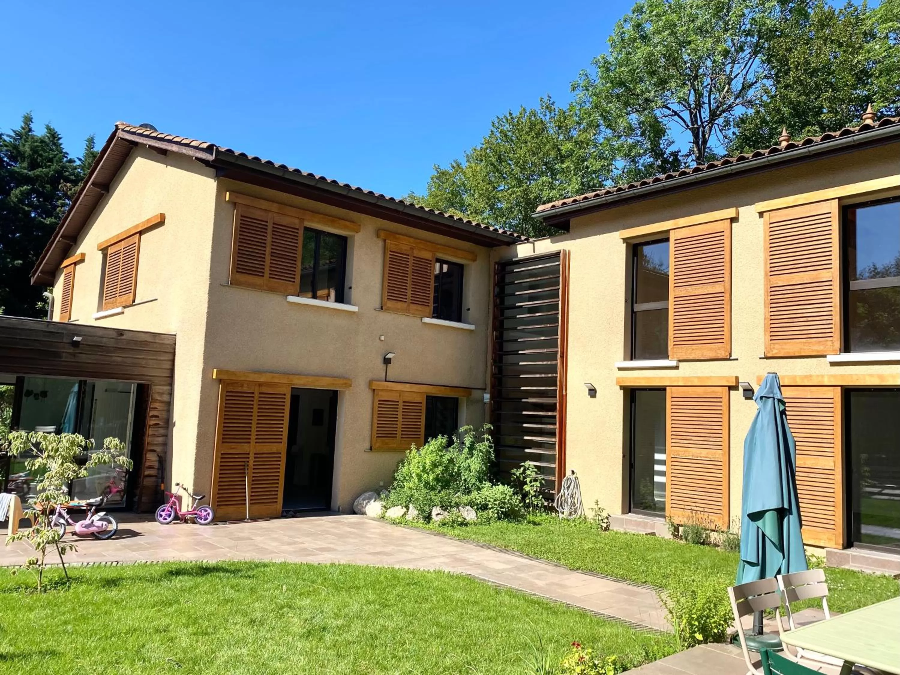 Property Building in Les Cabanons