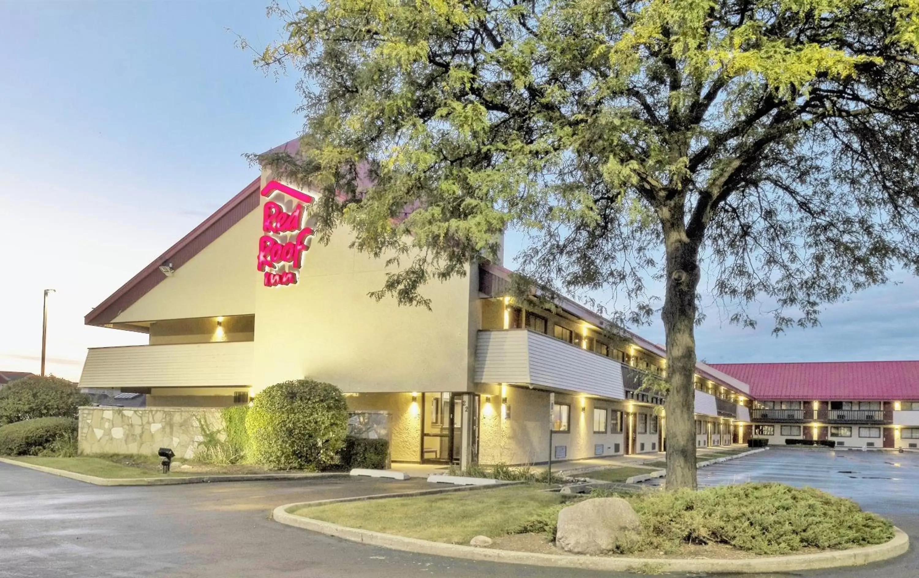 Property Building in Red Roof Inn Chicago-OHare Airport Arlington Hts