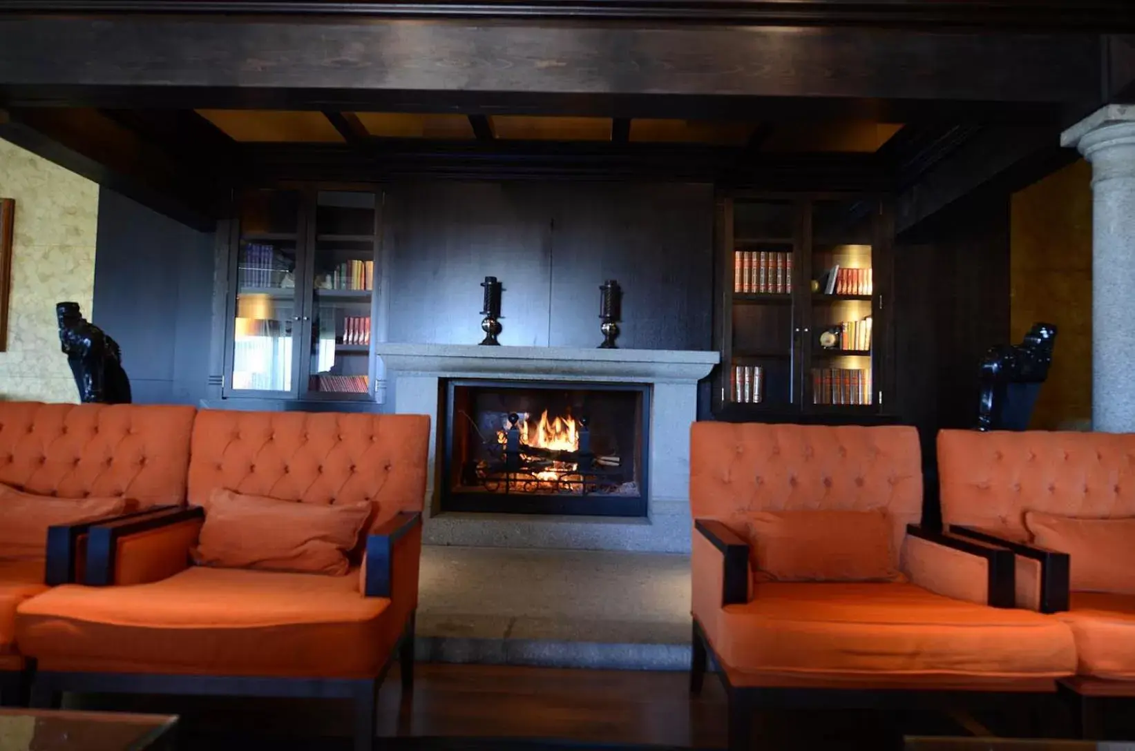 Lounge or bar, Seating Area in Hospedium Hotel Mirador de Gredos