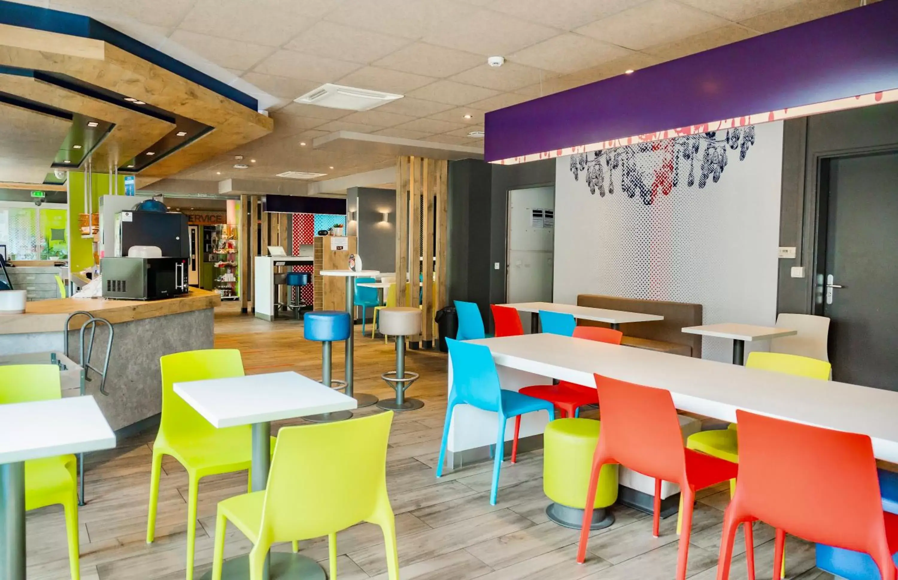 Restaurant/places to eat, Lounge/Bar in ibis Budget Colmar Centre Gare