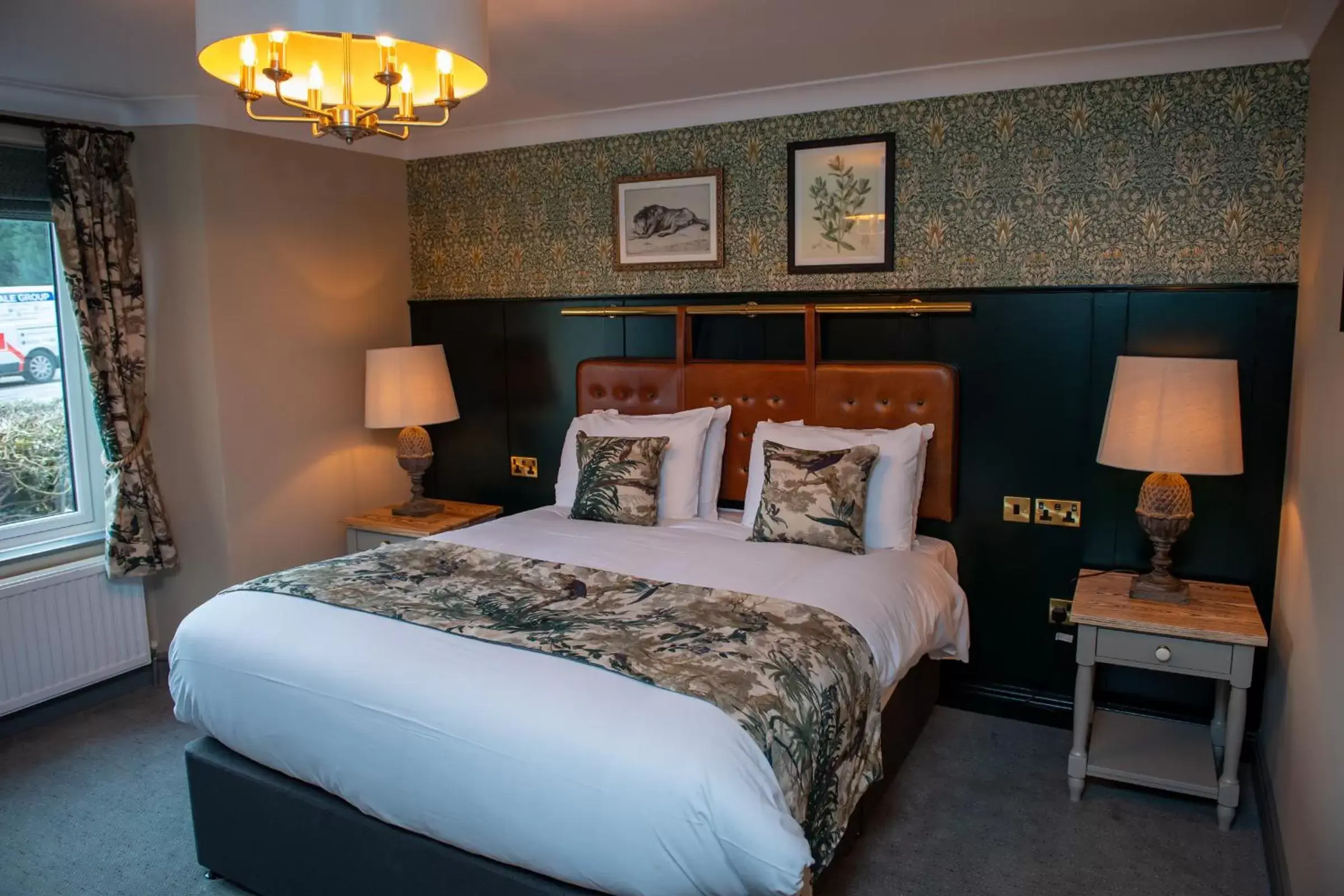 Bed in The Red Lion Inn by Chef & Brewer Collection