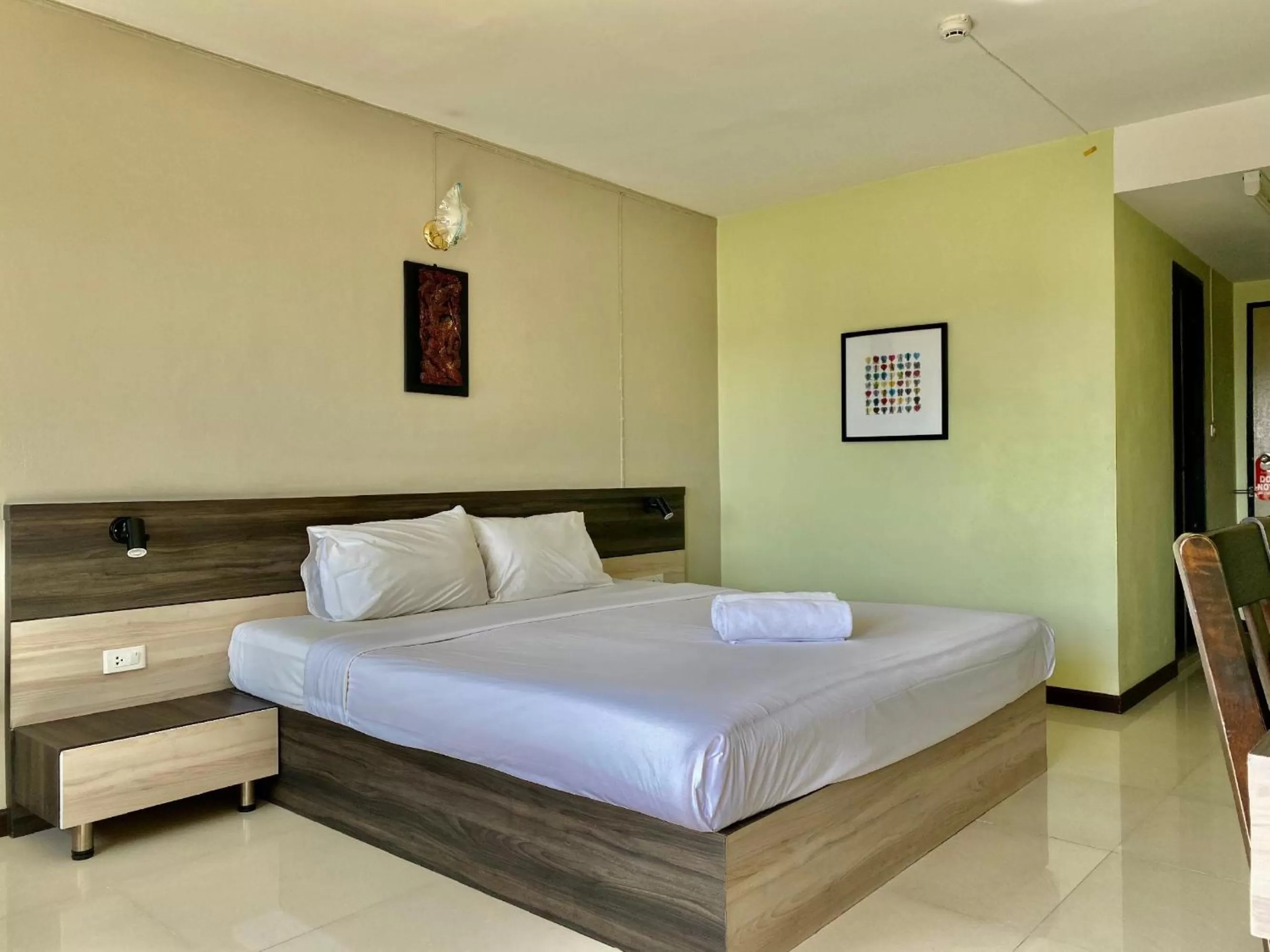 Bedroom, Bed in Smith Residence