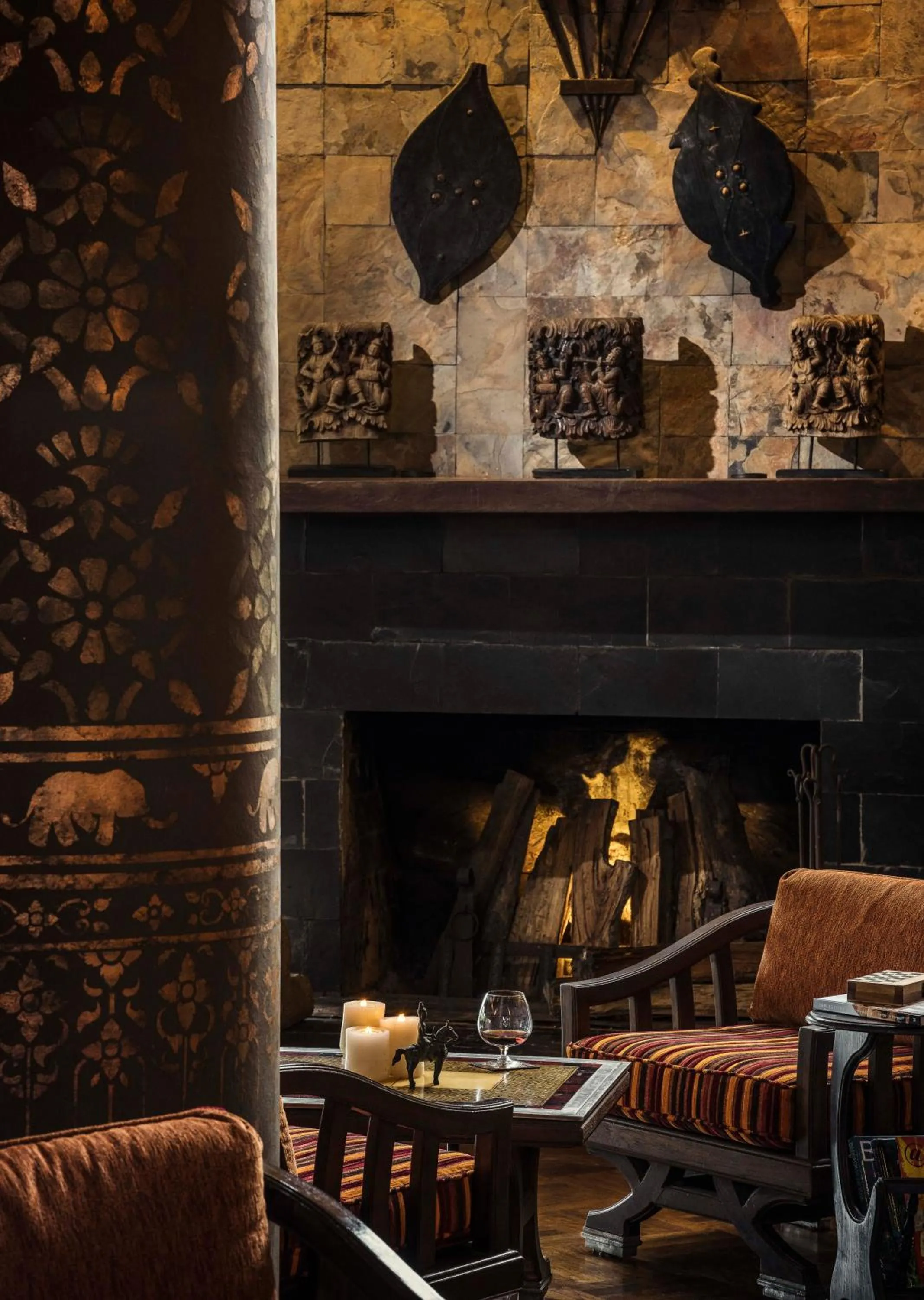 Lounge or bar in Anantara Golden Triangle Elephant Camp & Resort