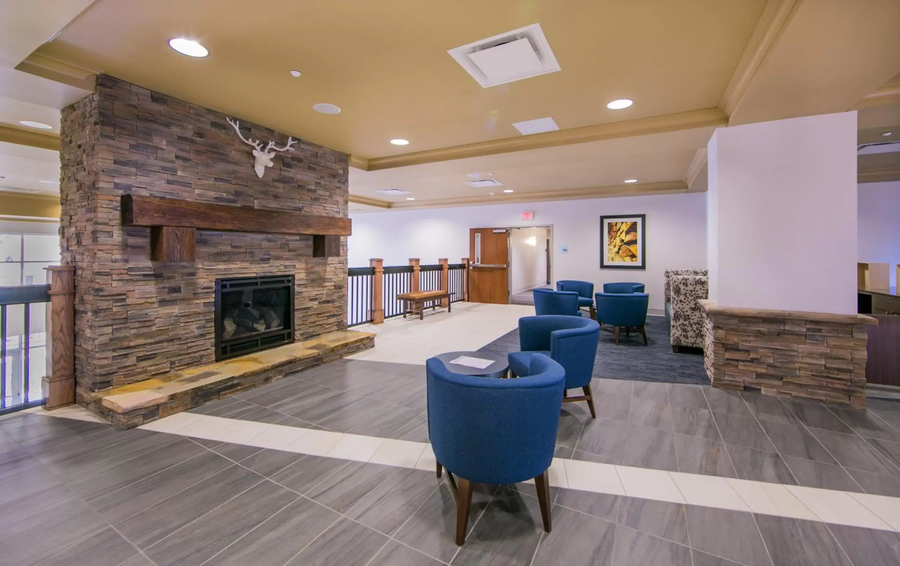 Lobby or reception, Lobby/Reception in Holiday Inn Express Gatlinburg Downtown, an IHG Hotel