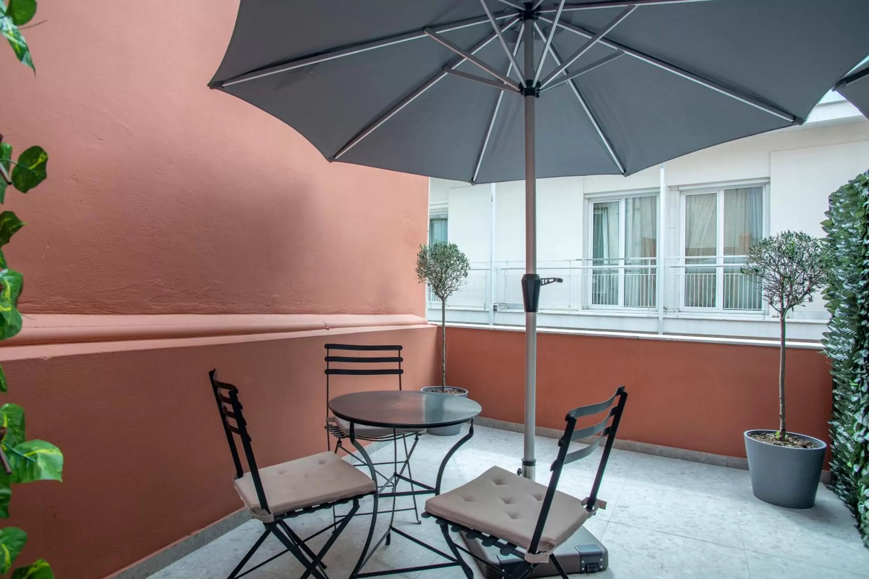 Balcony/Terrace in Metis Urbane Living Spaces