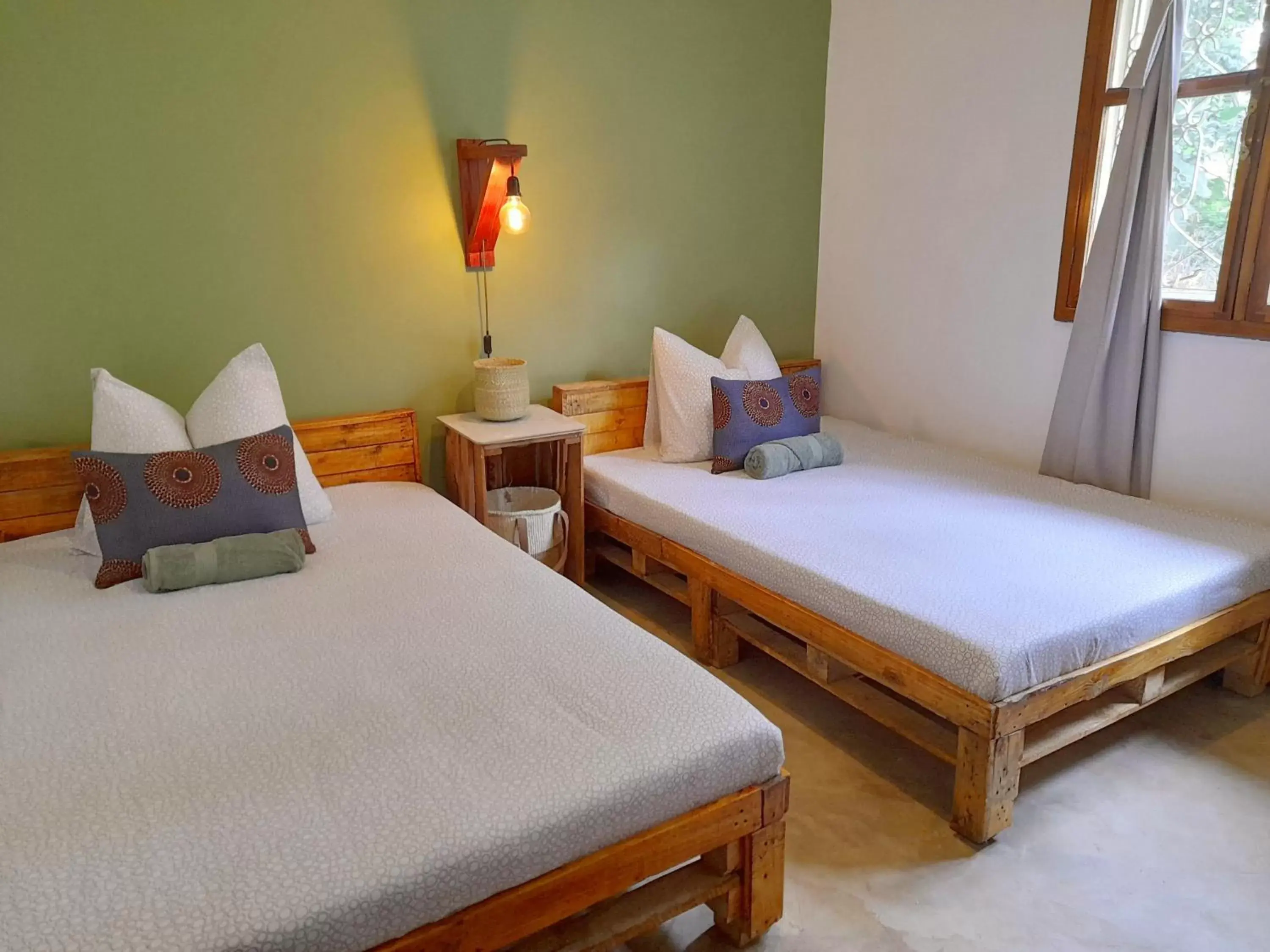 Twin Room with Shared Bathroom in Utamaduni House B&B Twin Room with Shared Bathroom in Utamaduni House B&B