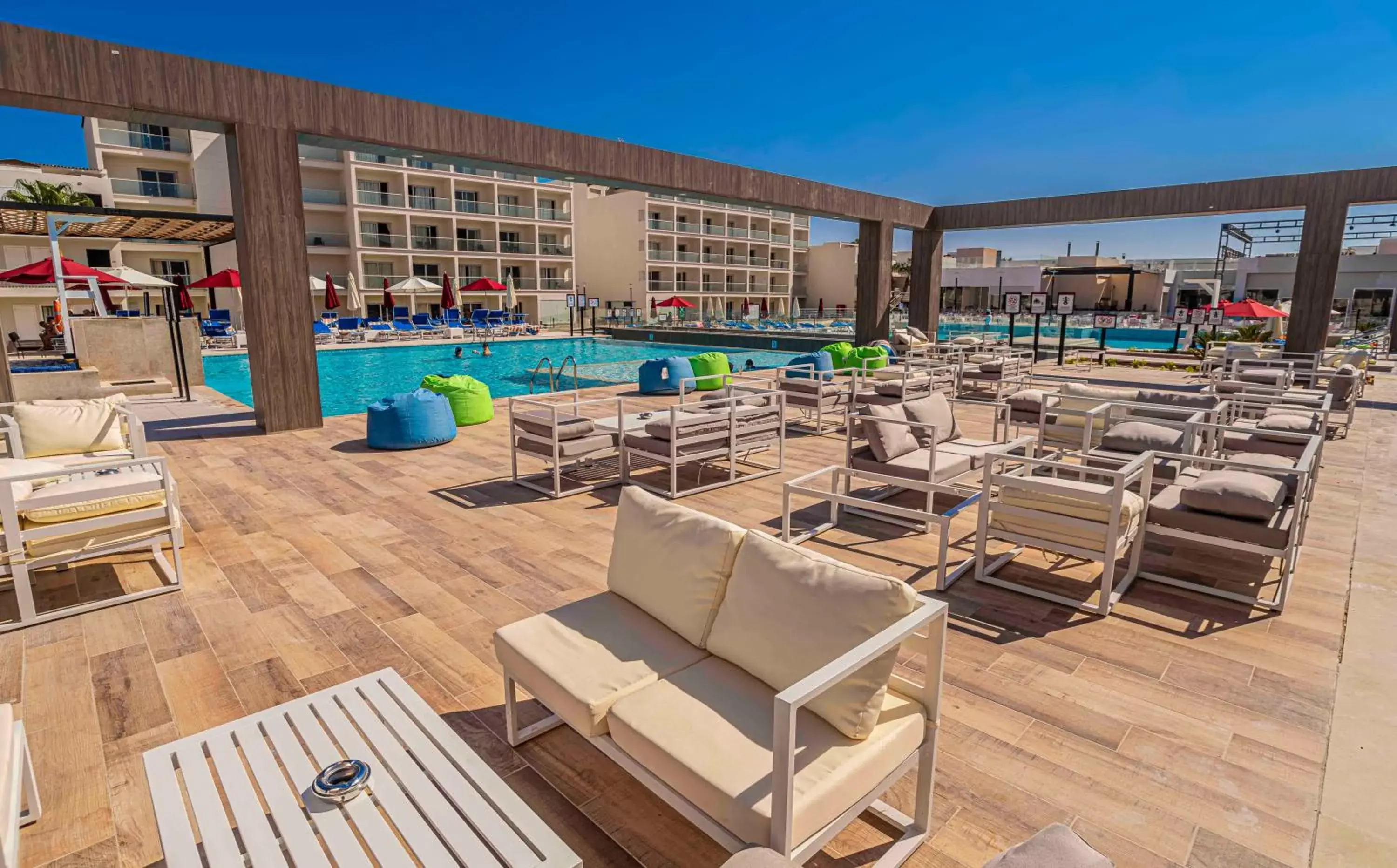 Lounge or bar in Amarina Abu Soma Resort & Aquapark