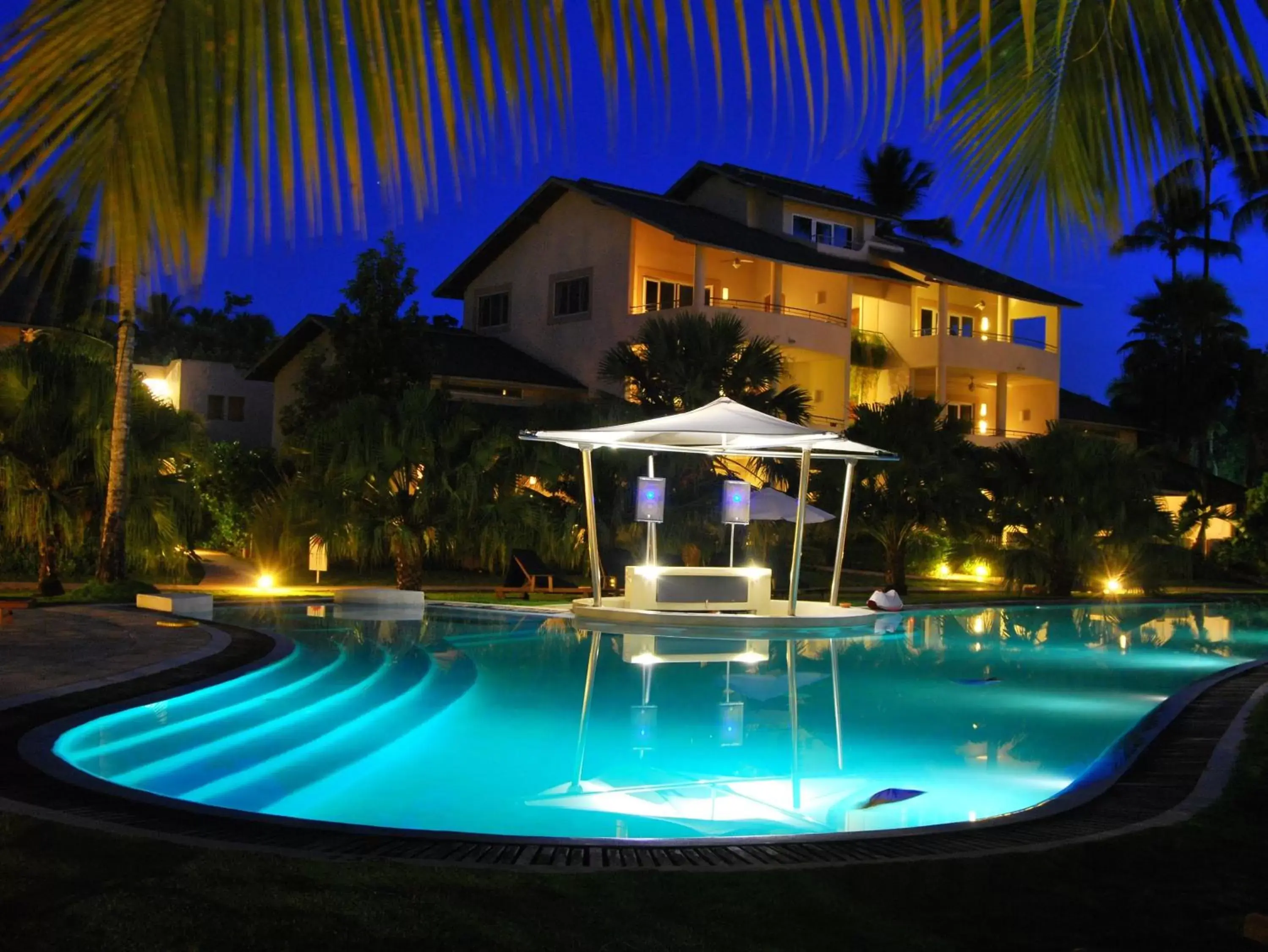 Swimming pool, Property Building in Hotel Alisei