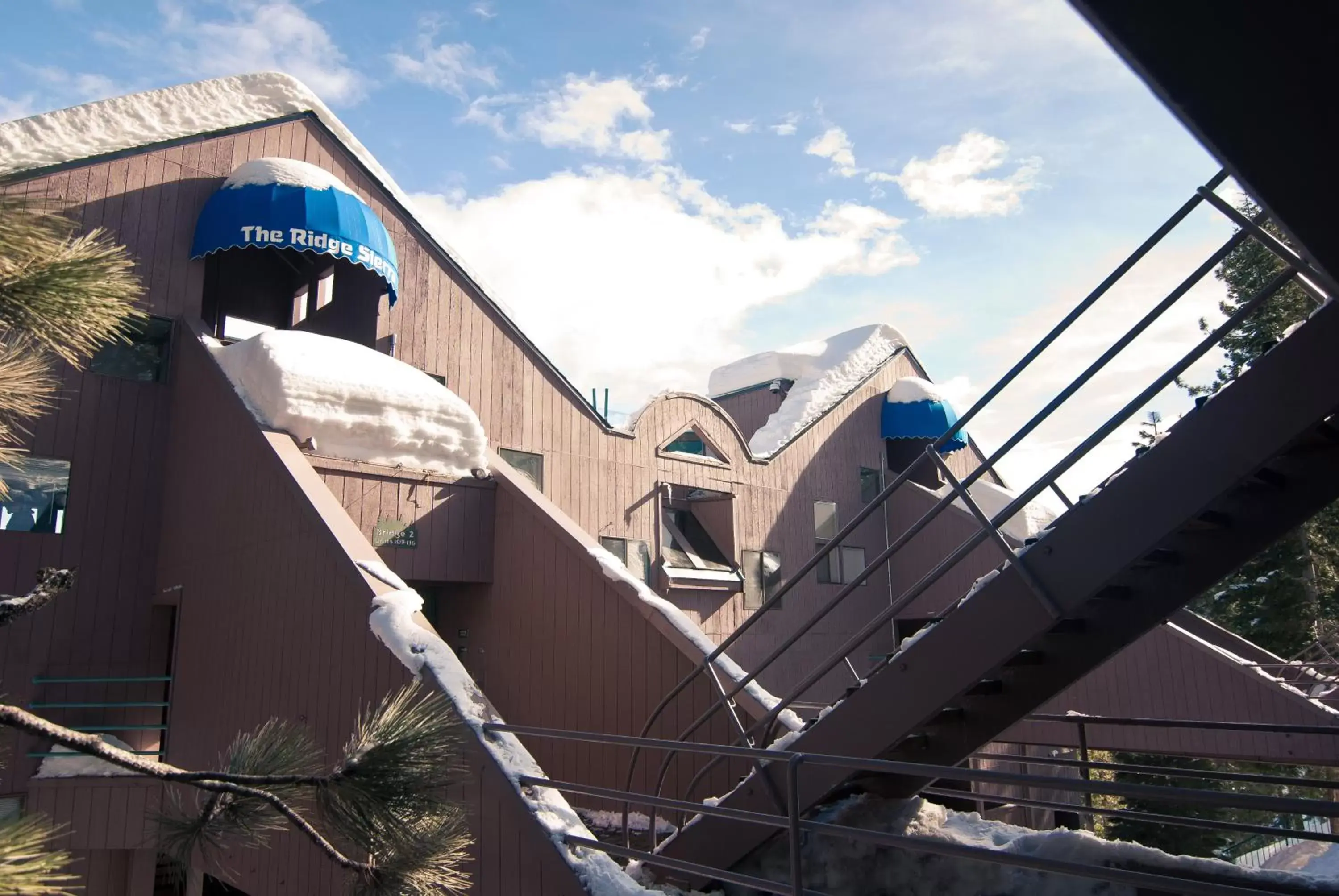 Facade/entrance in The Ridge Sierra Facade/entrance in The Ridge Sierra