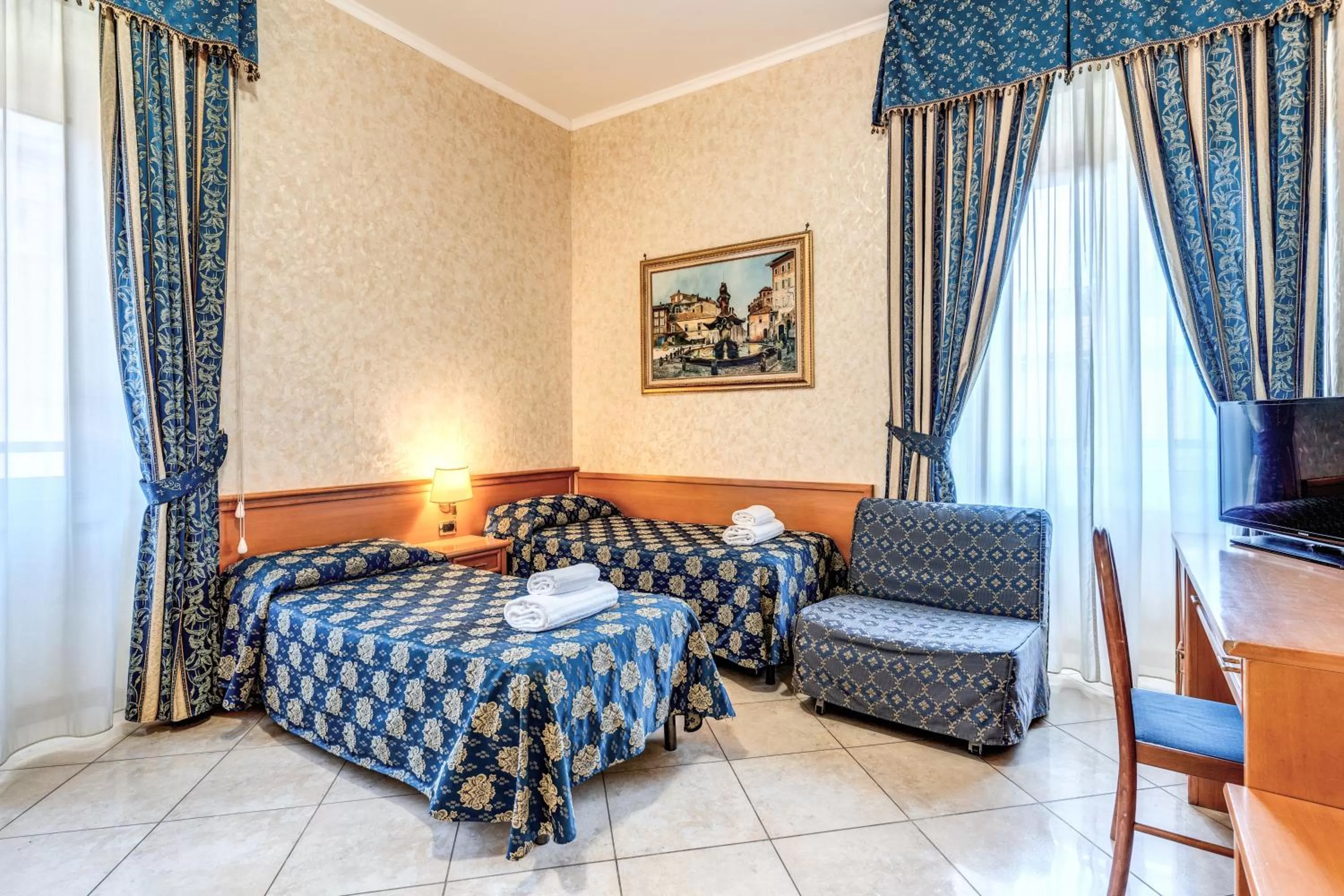 TV and multimedia, Bed in Hotel Orlanda