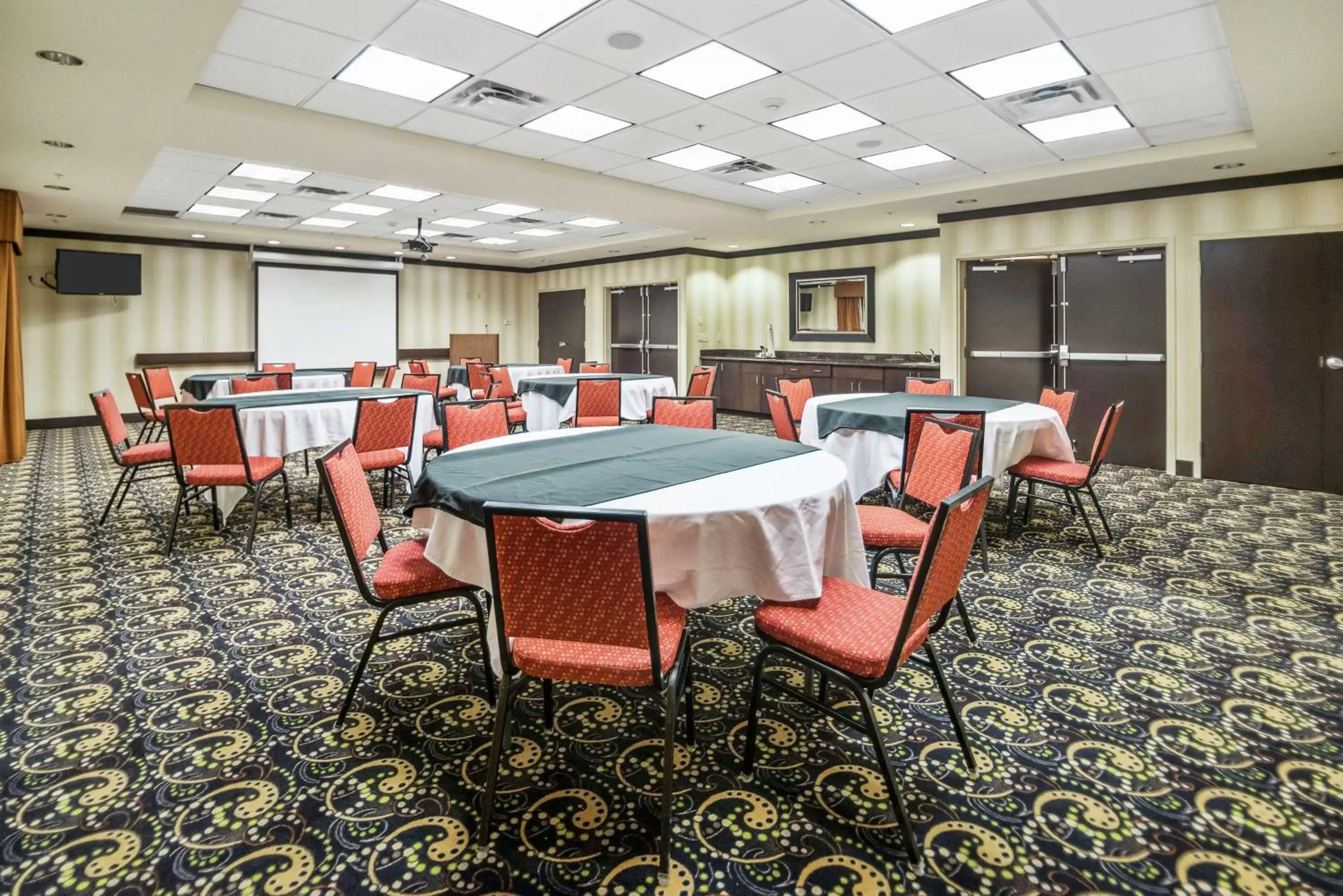 Meeting/conference room in Hampton Inn and Suites Tulsa/Catoosa