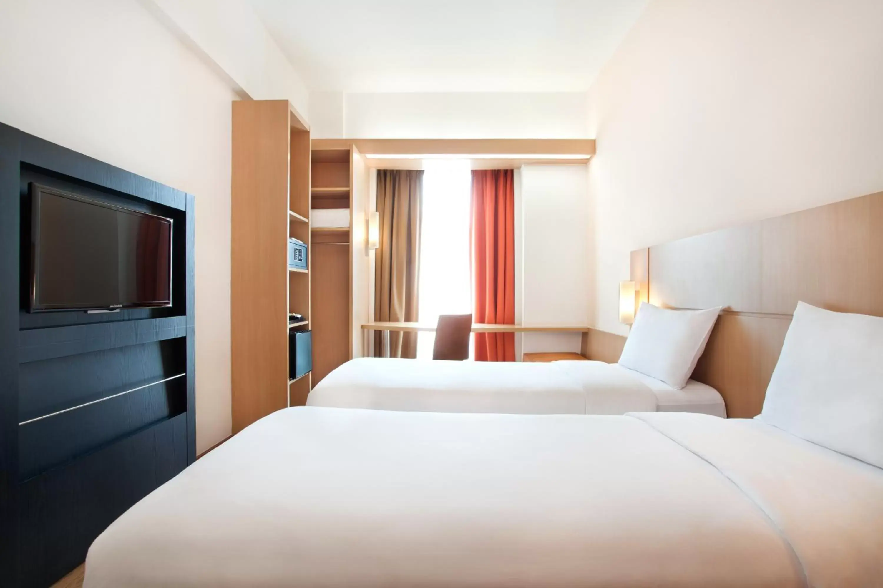 Bedroom, Bed in Ibis Bandung Trans Studio