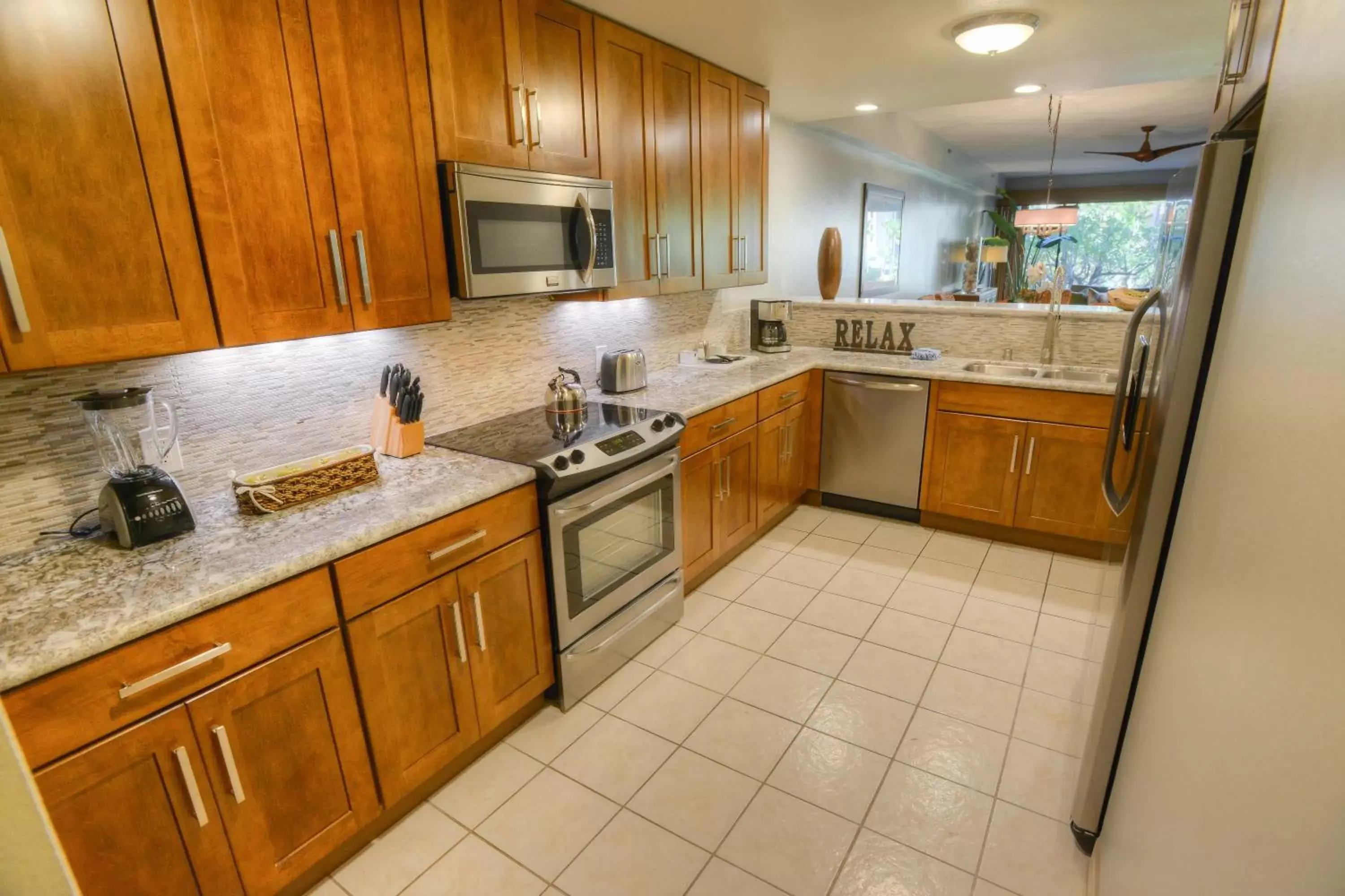 Kitchen or kitchenette, Kitchen/Kitchenette in Sands of Kahana Vacation Club