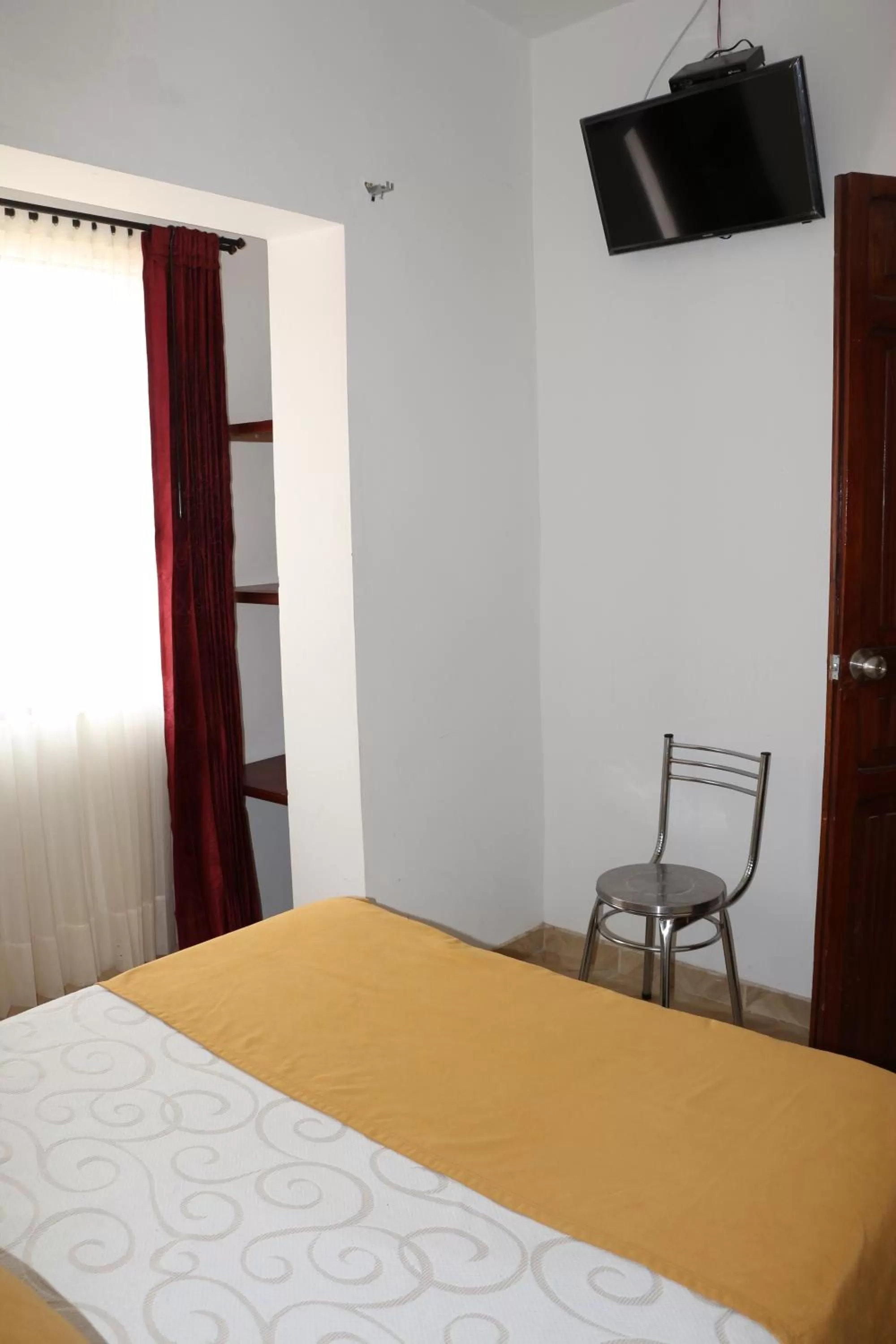 Photo of the whole room, Bed in Hotel Abadia