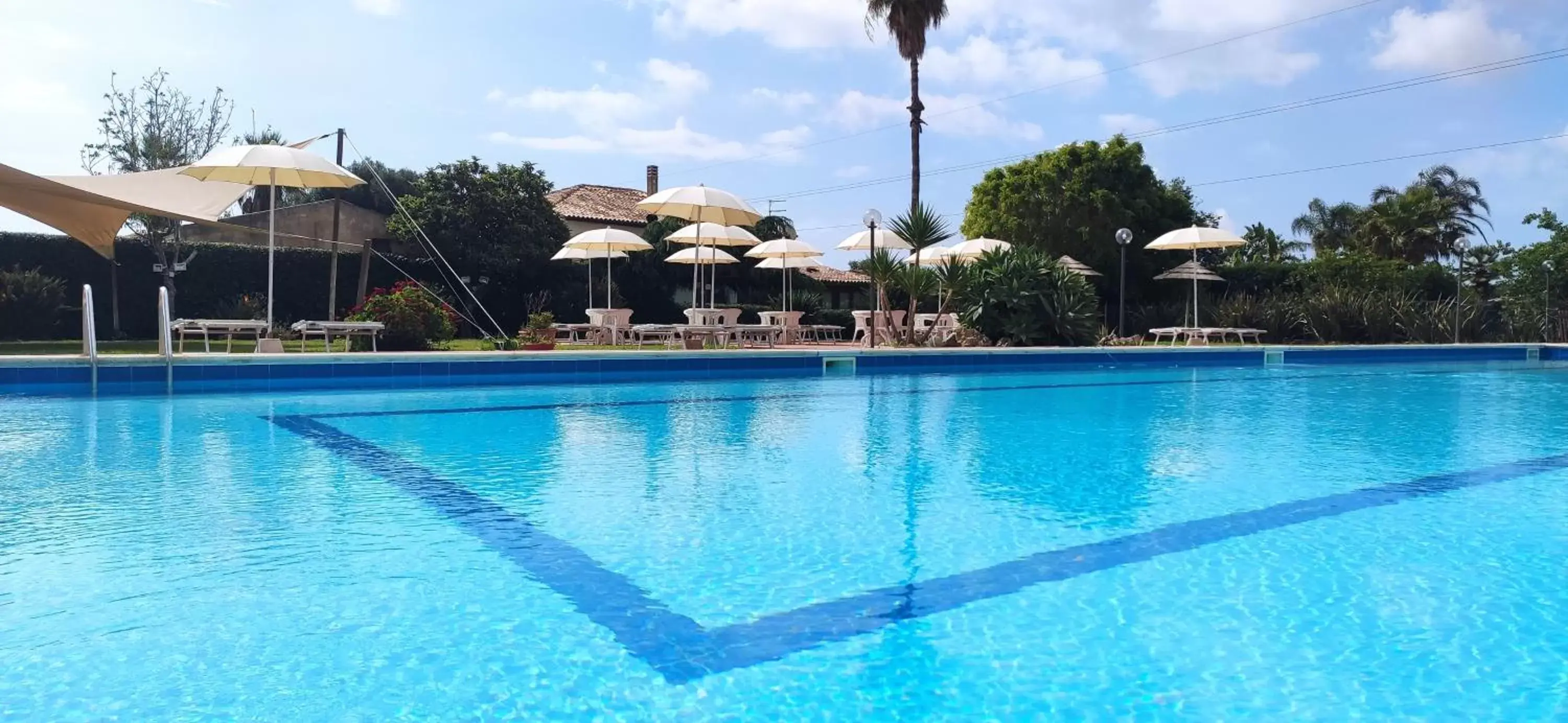 Swimming Pool in Hotel Relax