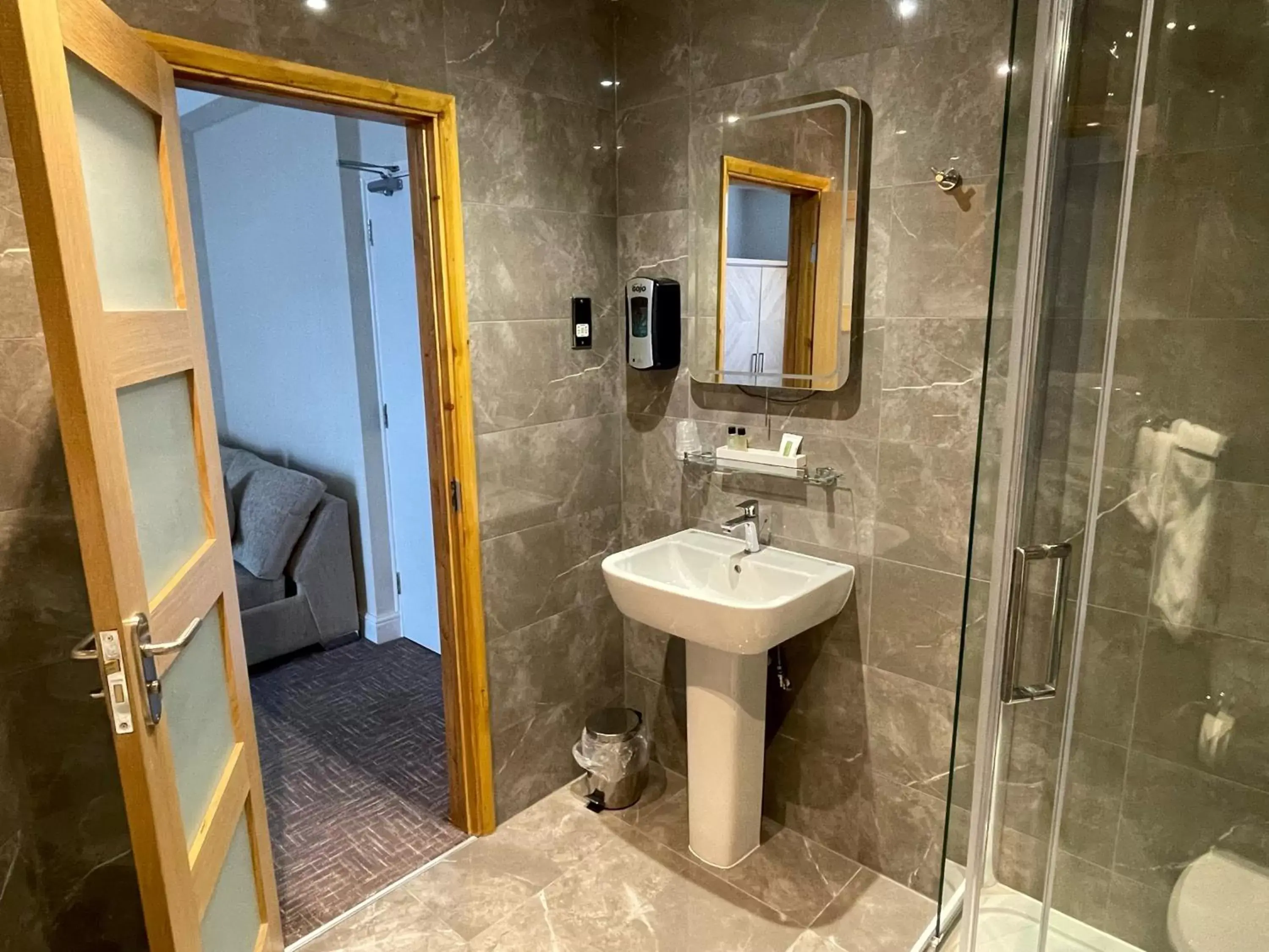 Bathroom in Best Western Homestead Court Hotel