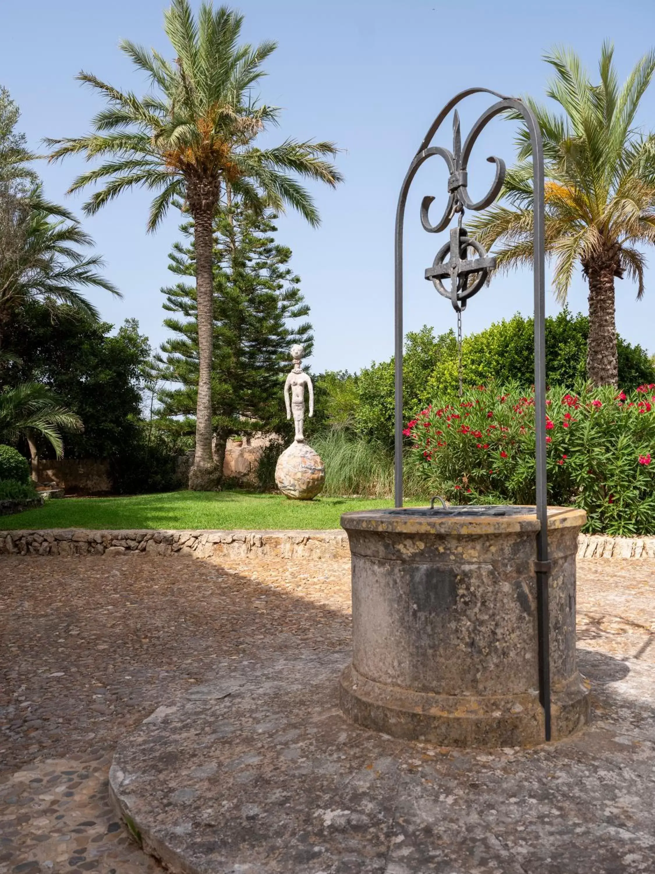 Garden in Cal Reiet Holistic Retreat
