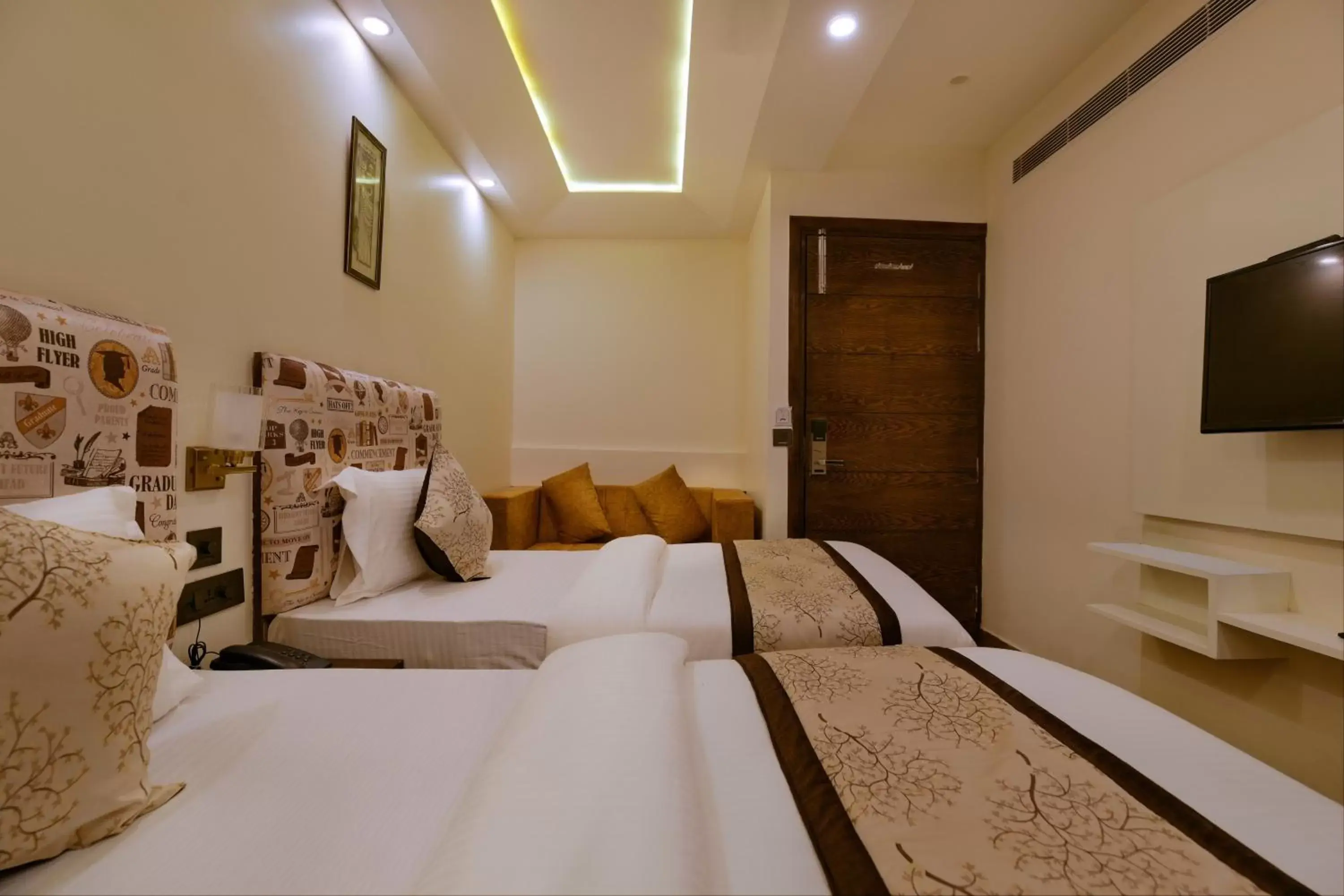 Bed in Hotel Blue Pearl - Free Airport Pick up Bed in Hotel Blue Pearl - Free Airport Pick up