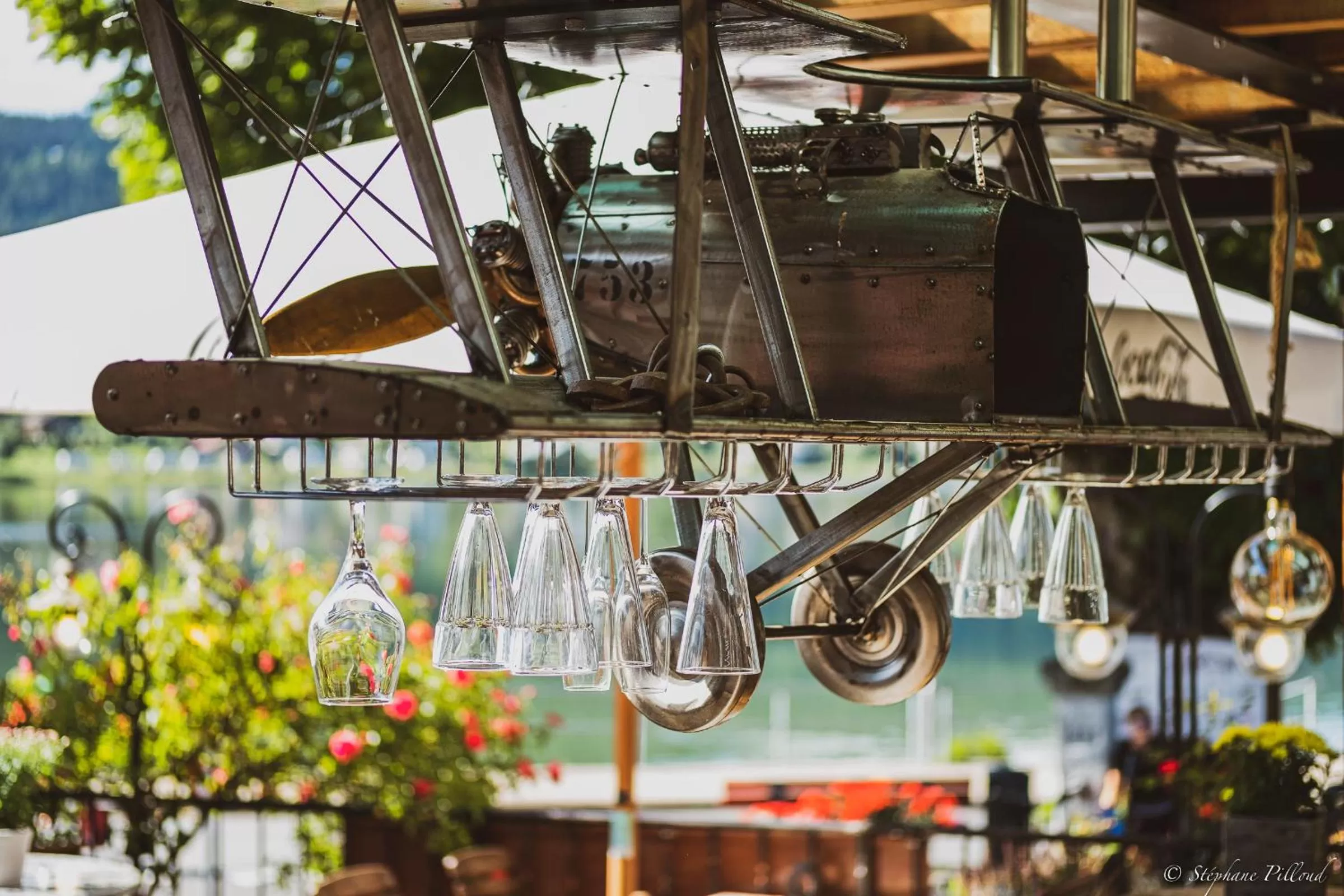 Patio in HOTEL de la Truite & SPA Le petit Nautilus