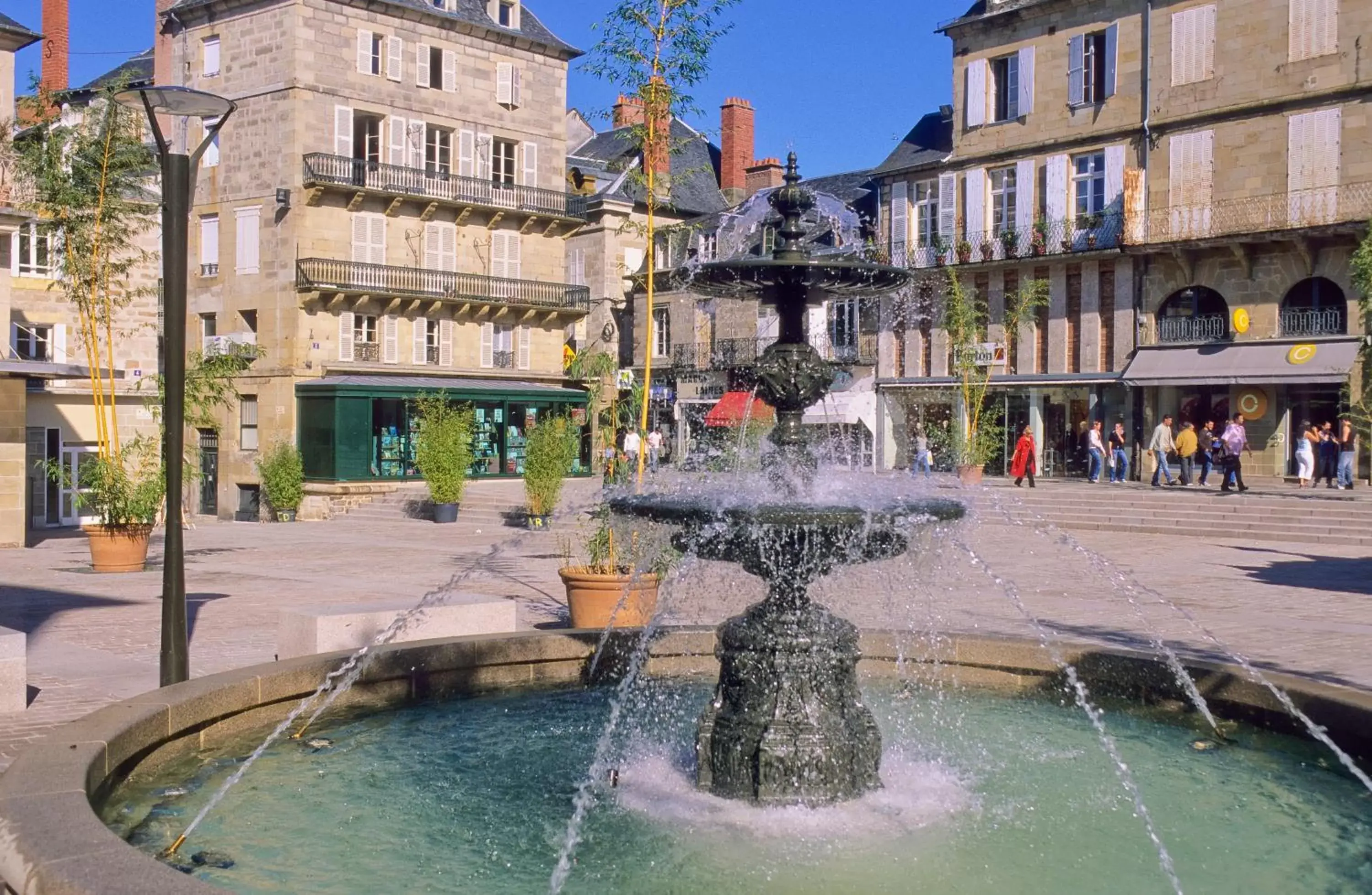 Nearby landmark, Property Building in Ibis Brive Centre