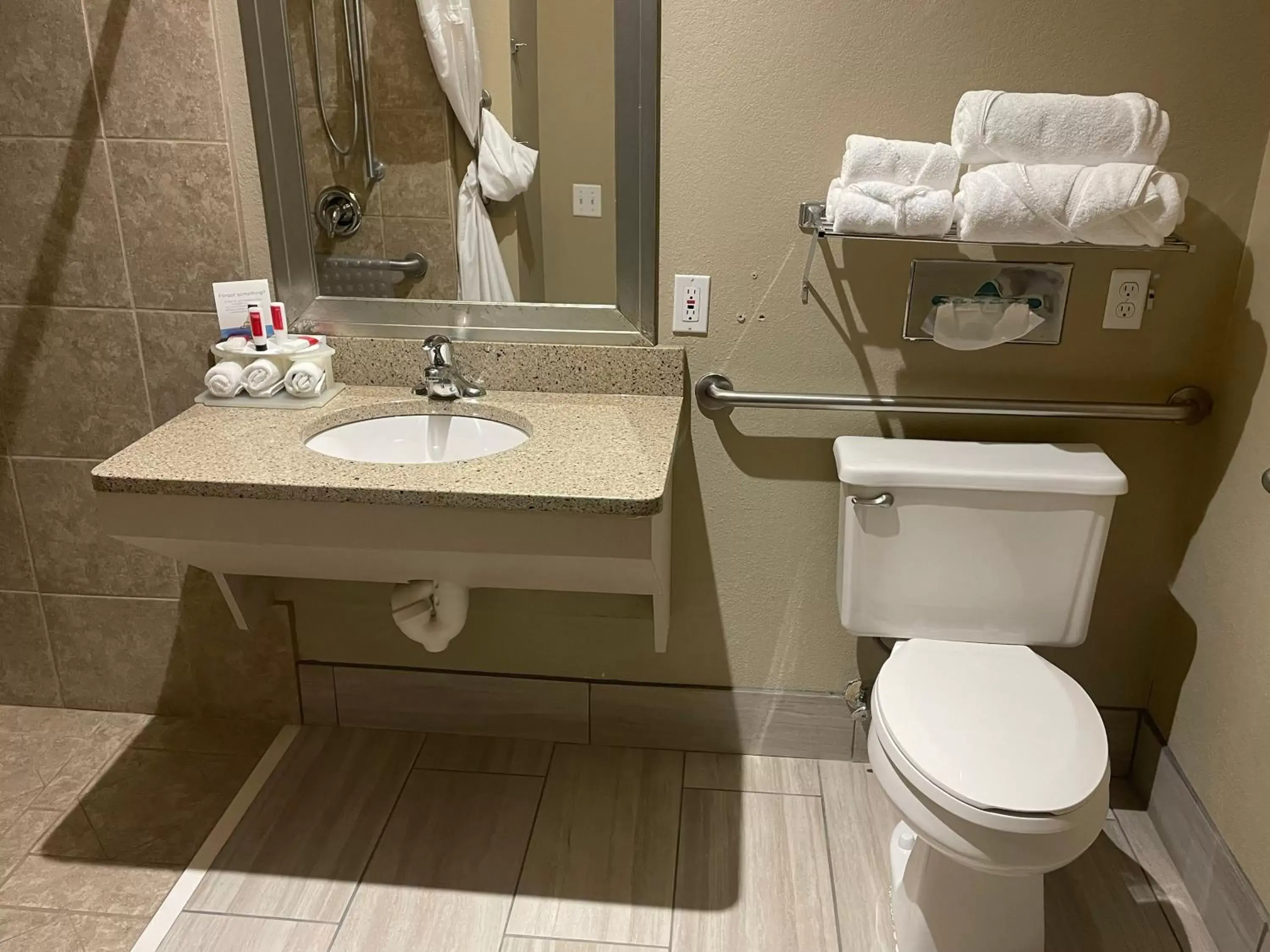 Bathroom in Days Inn & Suites by Wyndham La Crosse-Onalaska