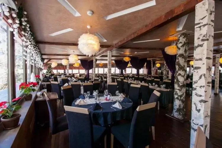 Restaurant/Places to Eat in Alpin ApartHotel 2302