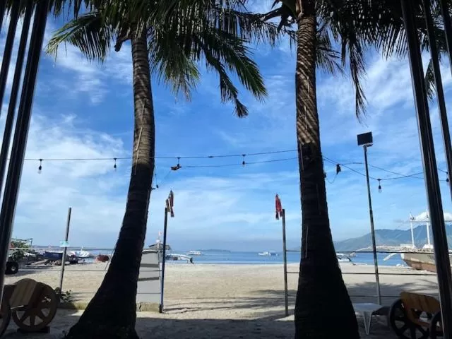 Arizona Beach Resort, Subic Bay, Philippines 2200