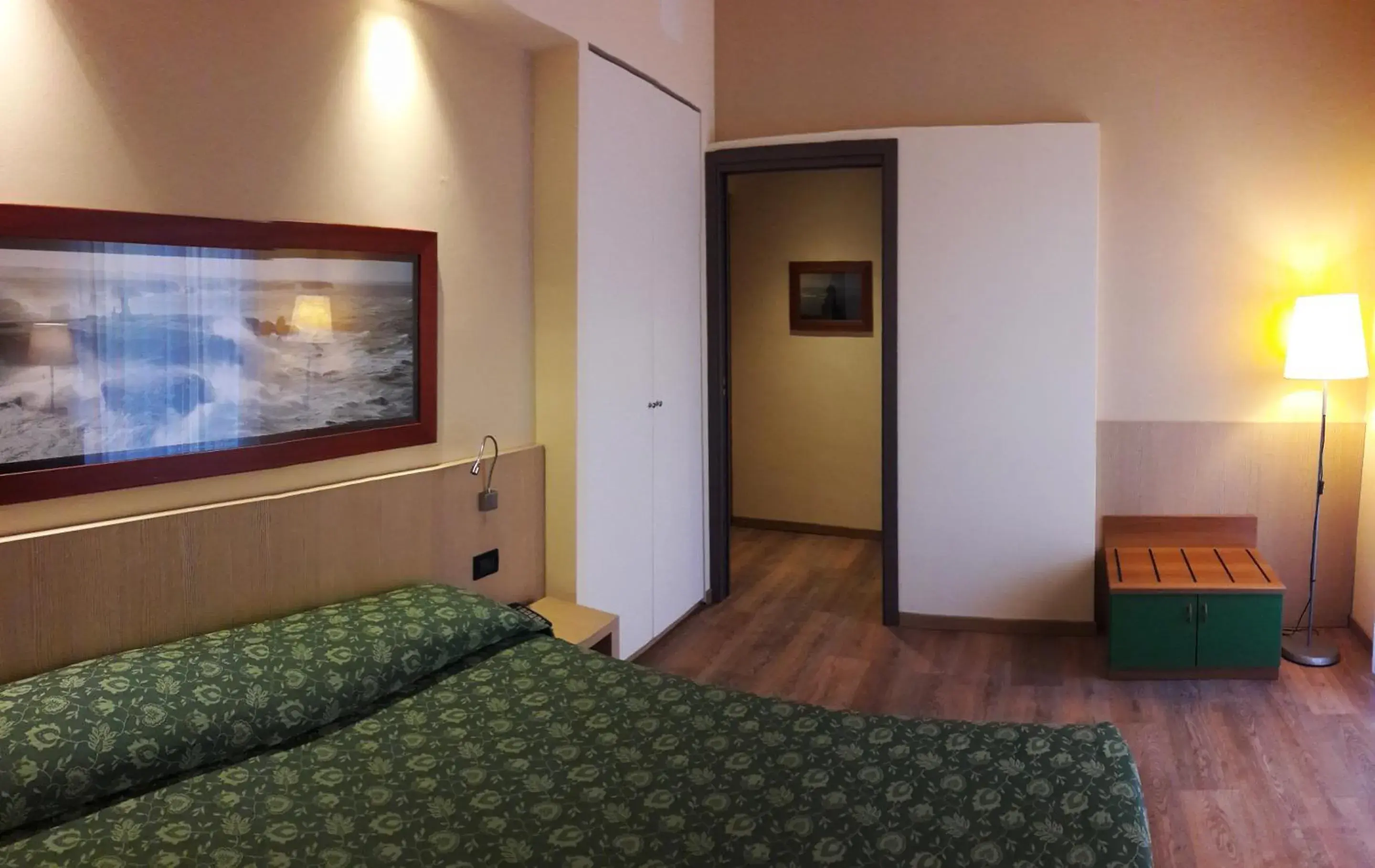 Photo of the whole room, Bed in Hotel Esperia