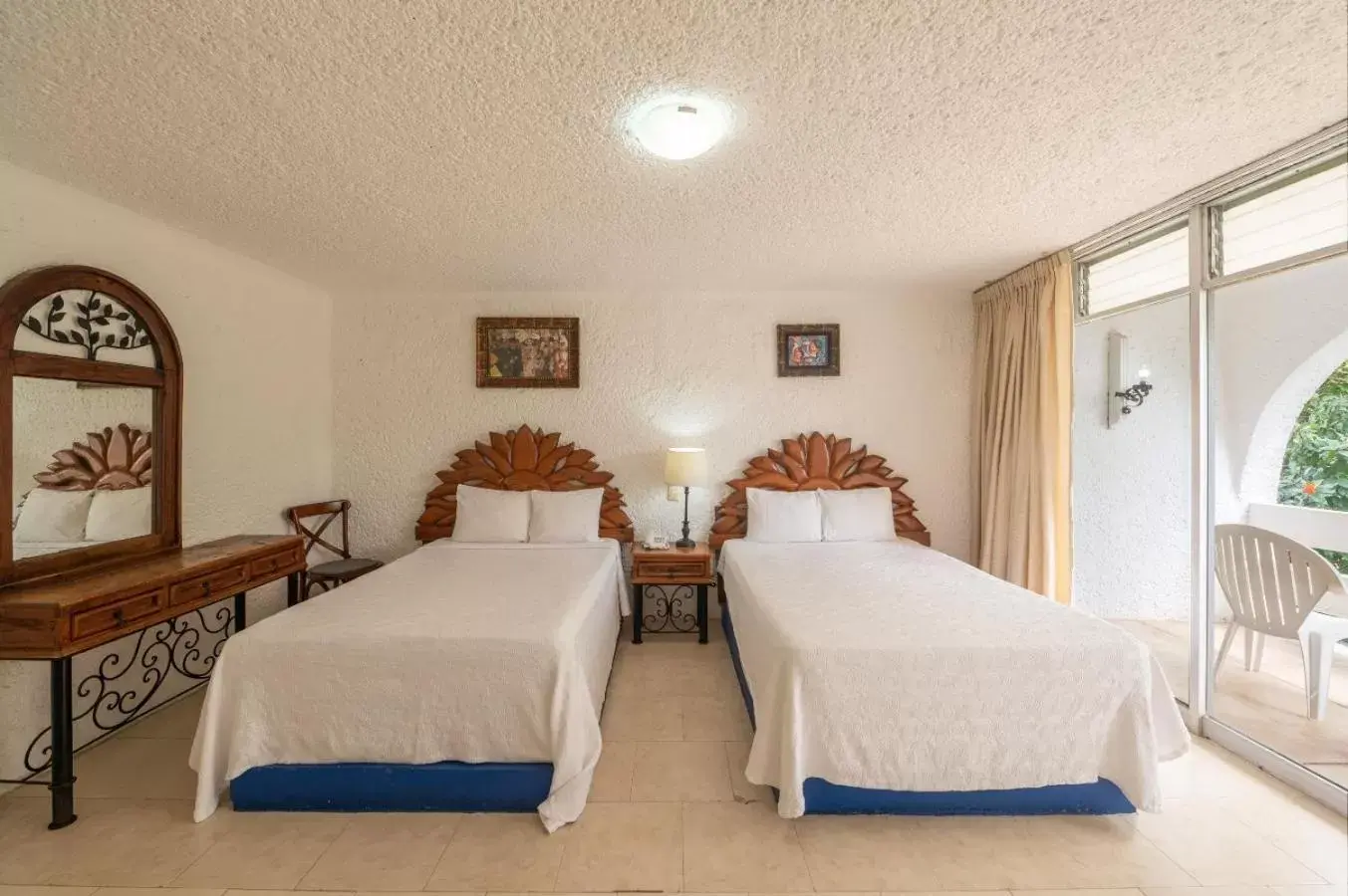 Bed in Hotel Maya Caribe Faranda Cancún