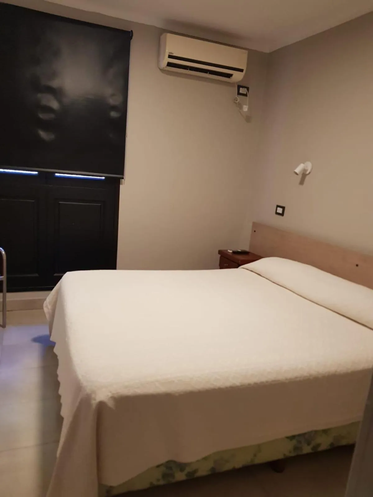 Bed in Hotel Marilian II