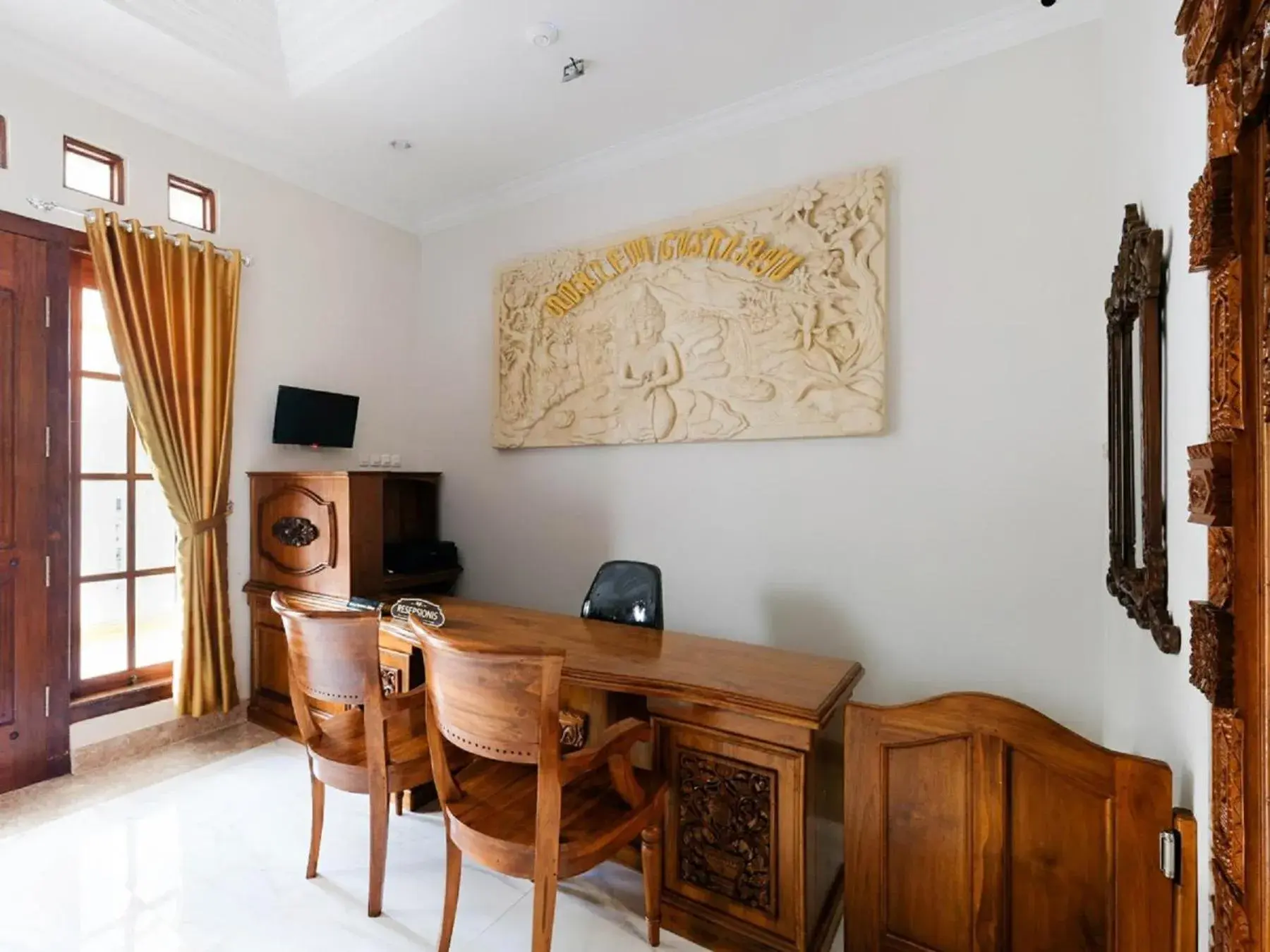 Lobby or reception, TV/Entertainment Center in OYO 3468 Ndalem Gusti Ayu