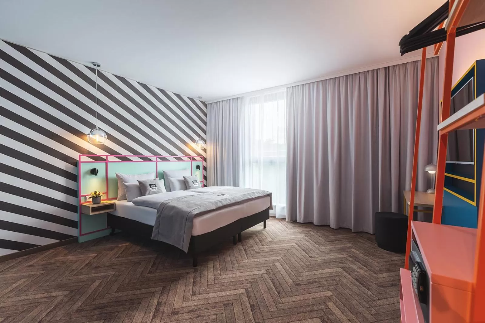 Staff, Bed in Holiday Inn - the niu, Belt Frankfurt Eschborn by IHG