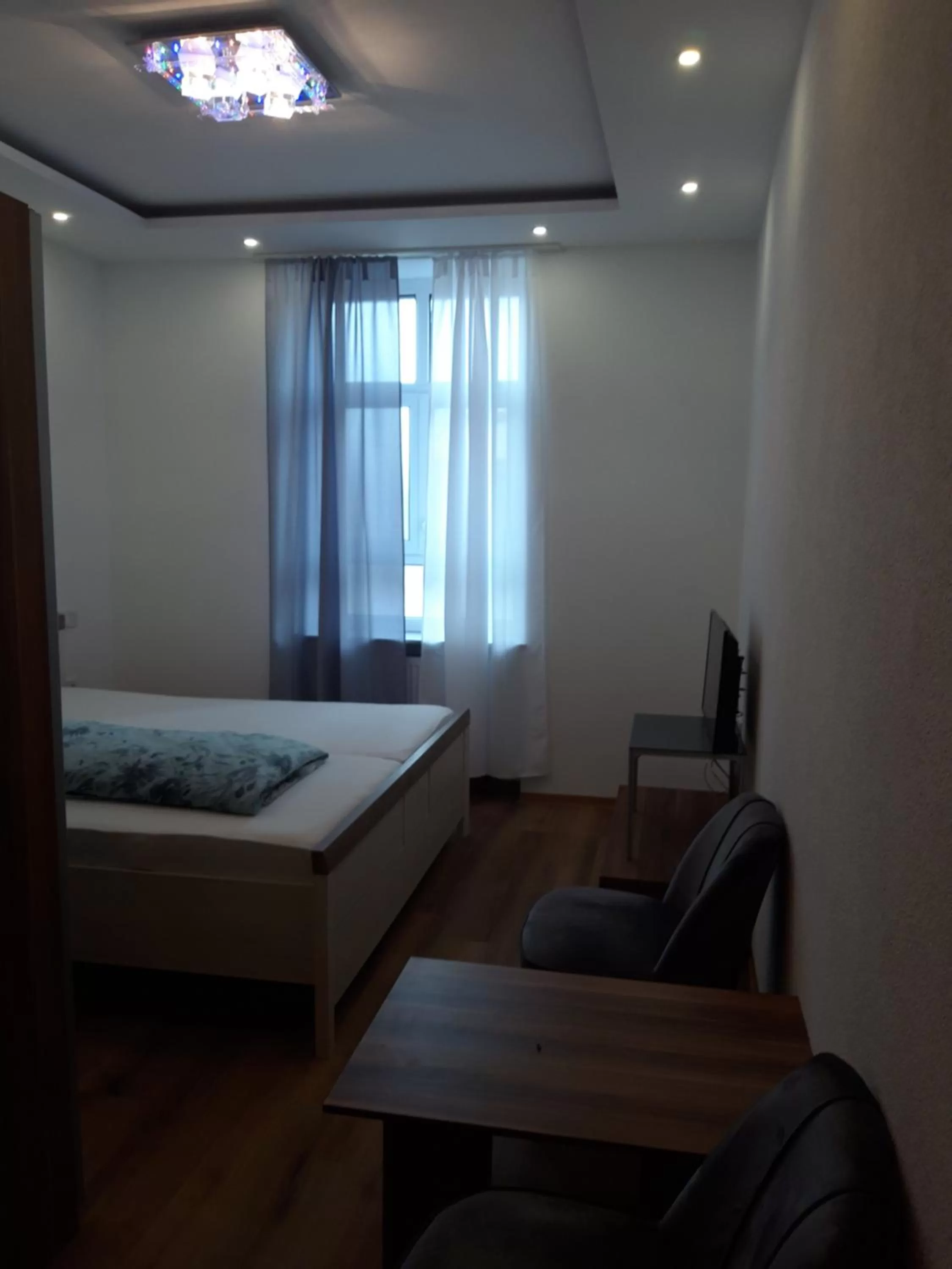 Photo of the whole room, Bed in Trang Hotel Rastatt