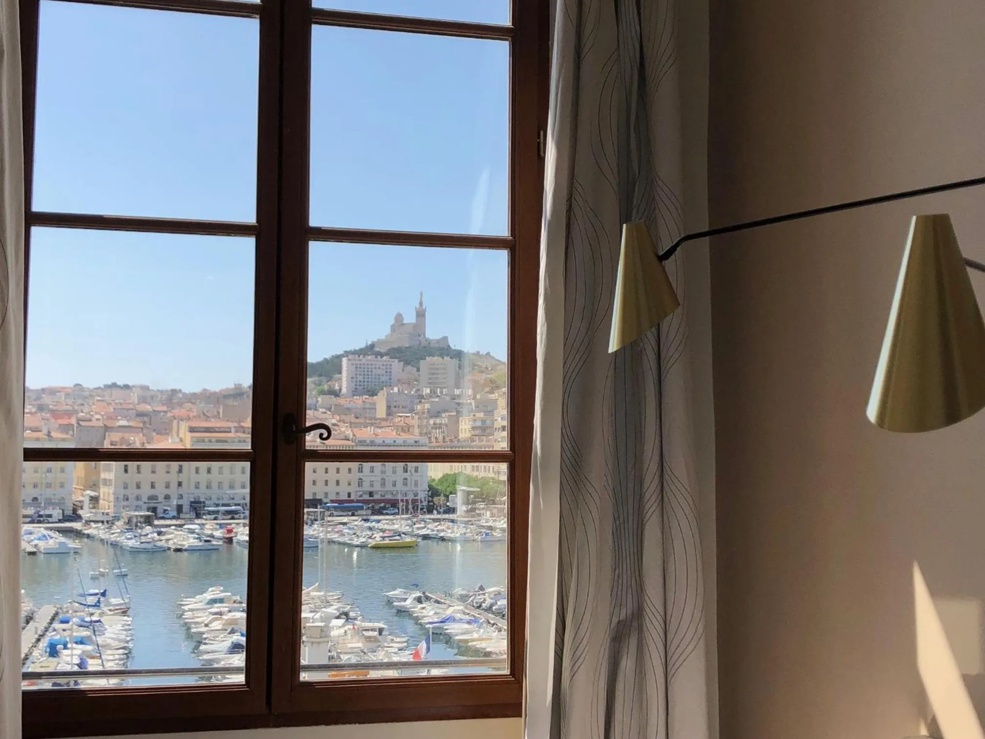 Decorative detail in Hotel Belle-Vue Vieux-Port