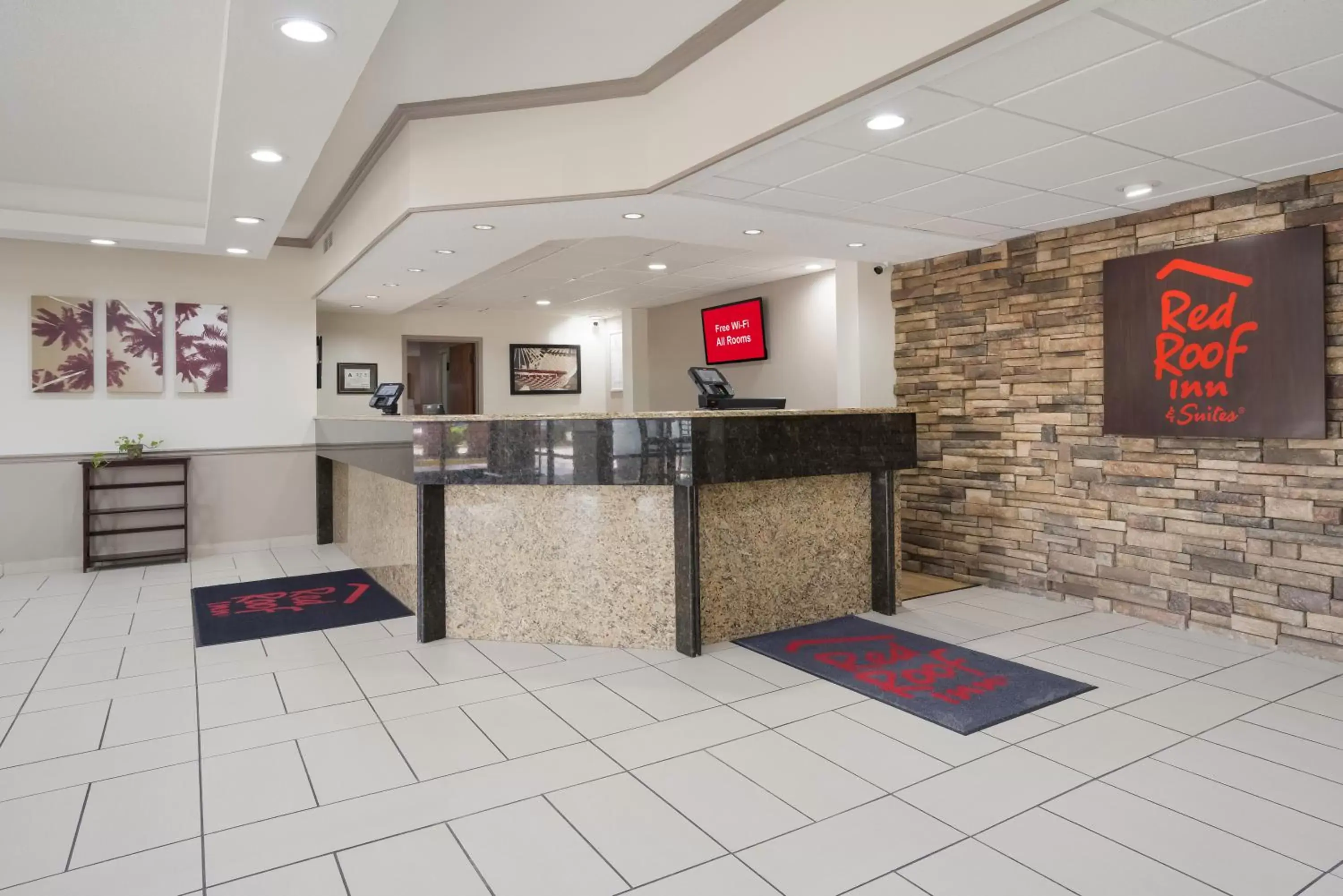 Lobby or reception, Lobby/Reception in Red Roof Inn & Suites Jacksonville, NC