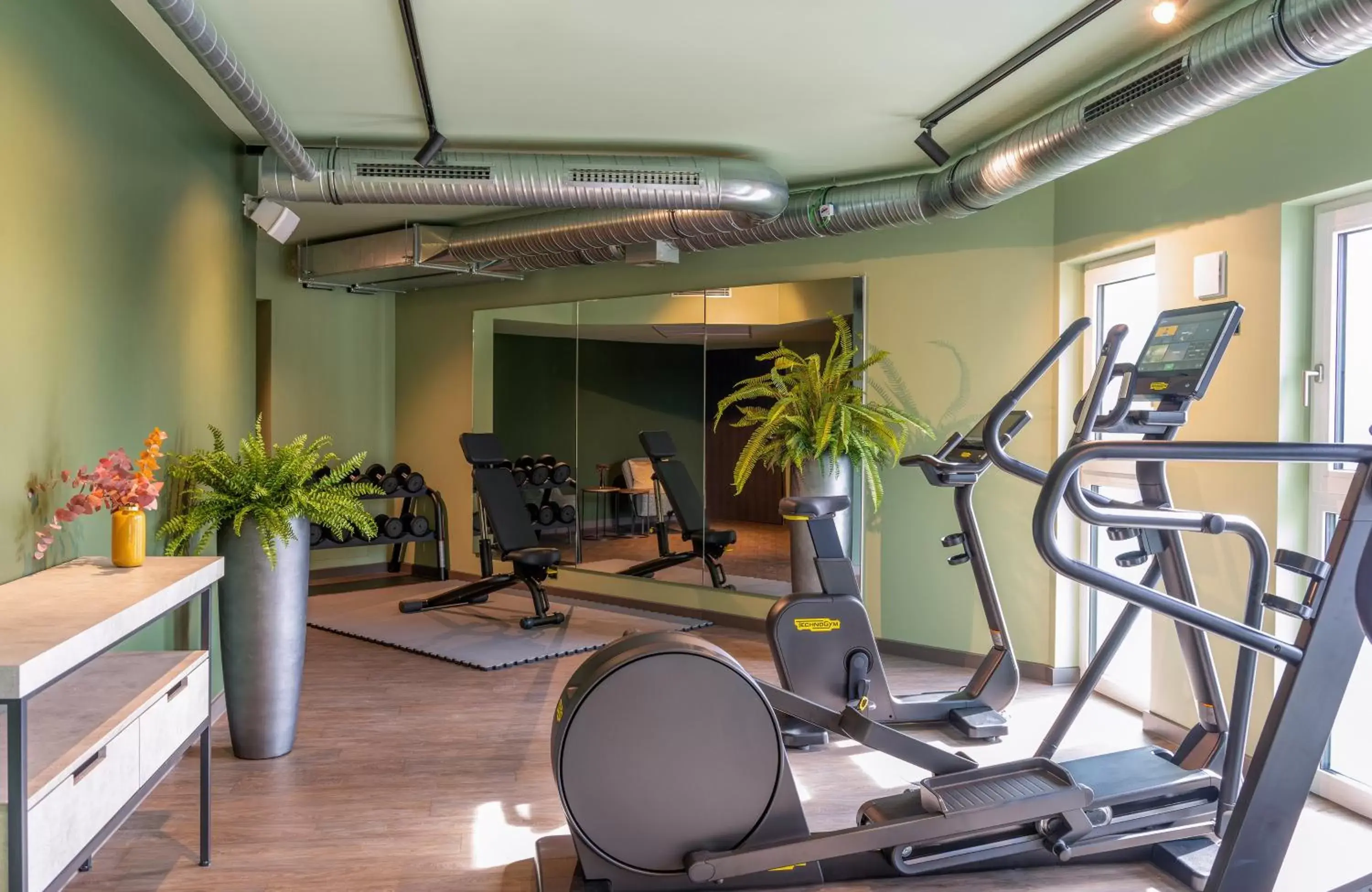 Fitness centre/facilities in Leonardo Hotel Augsburg Fitness centre/facilities in Leonardo Hotel Augsburg