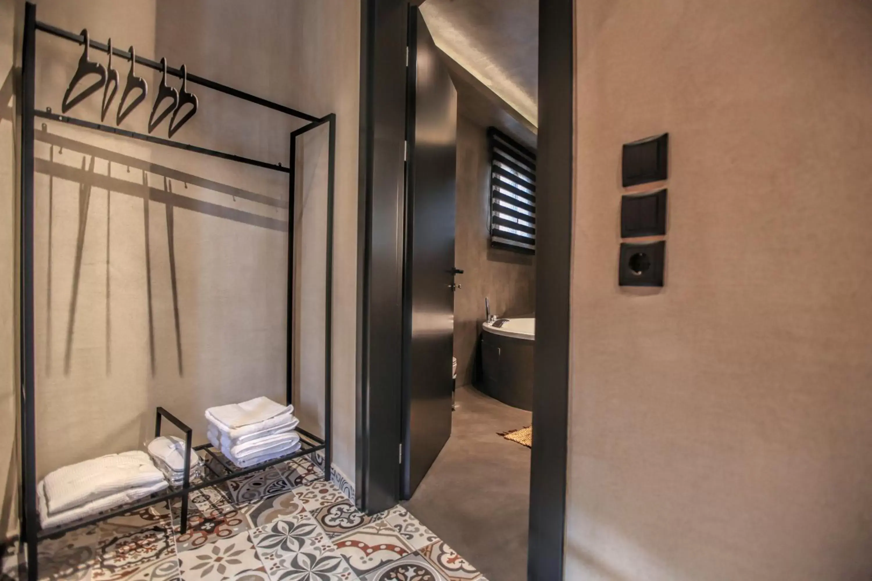 Toilet in Meteora Heaven and Earth Kastraki premium suites